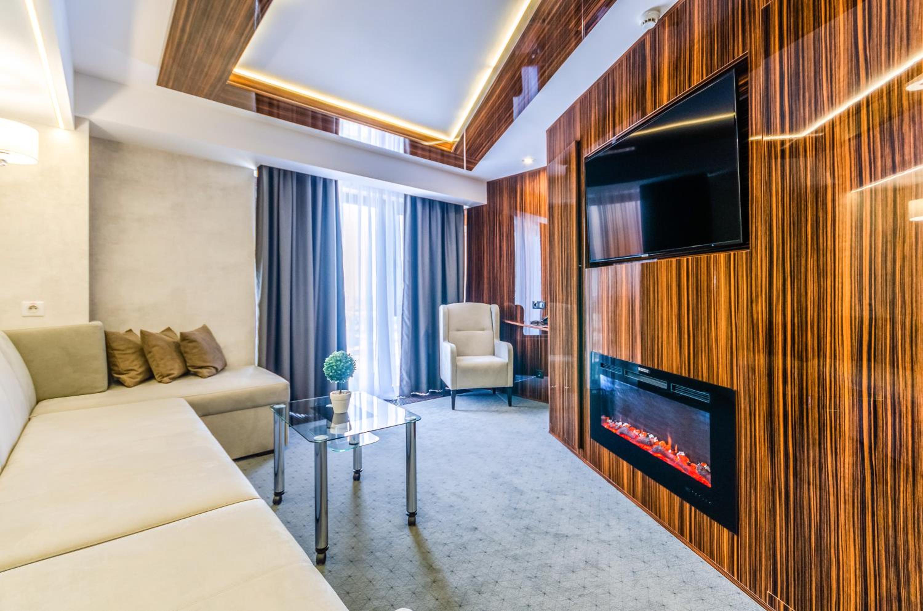 Suite with City View