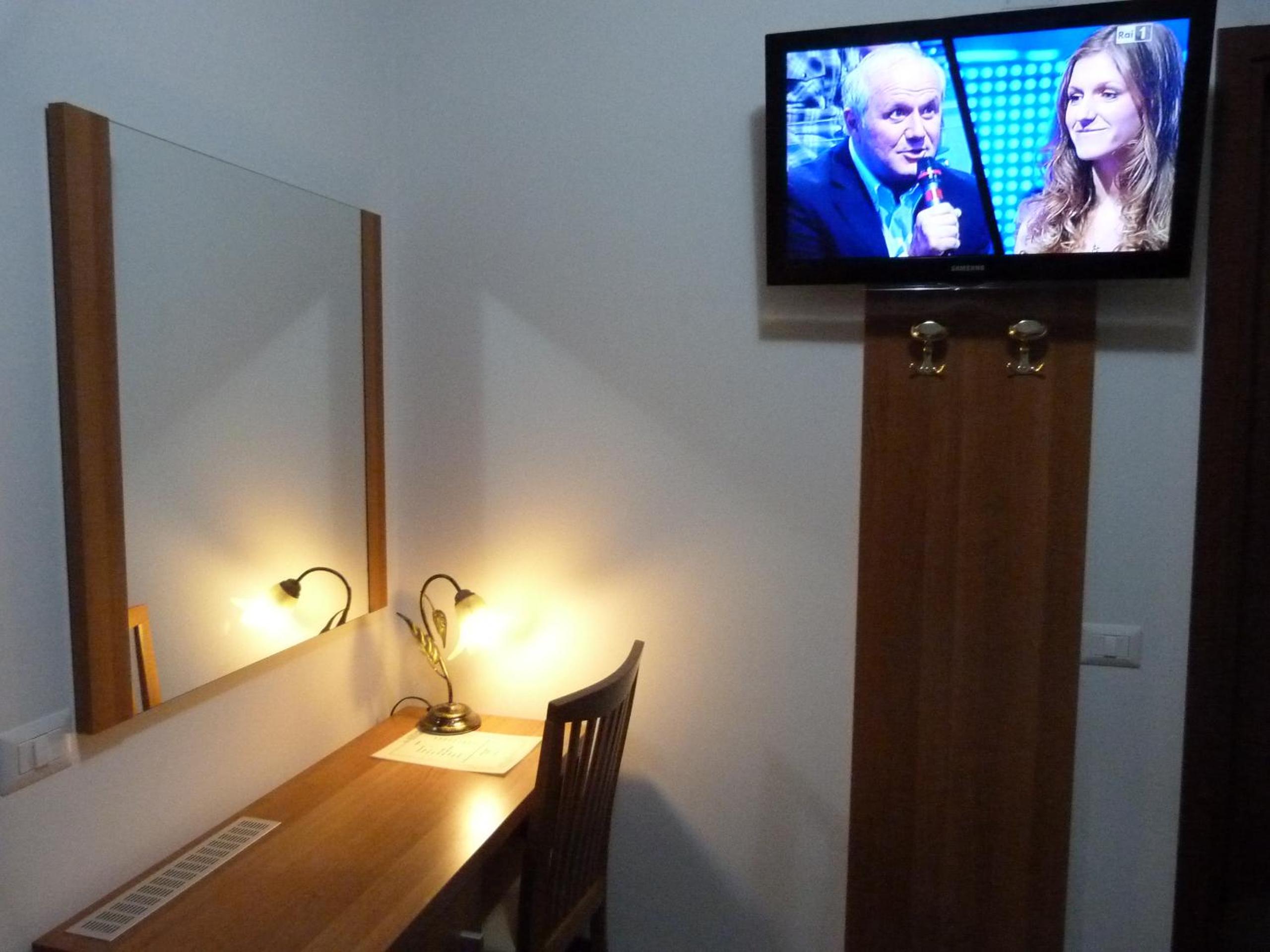 Single Room photo 2