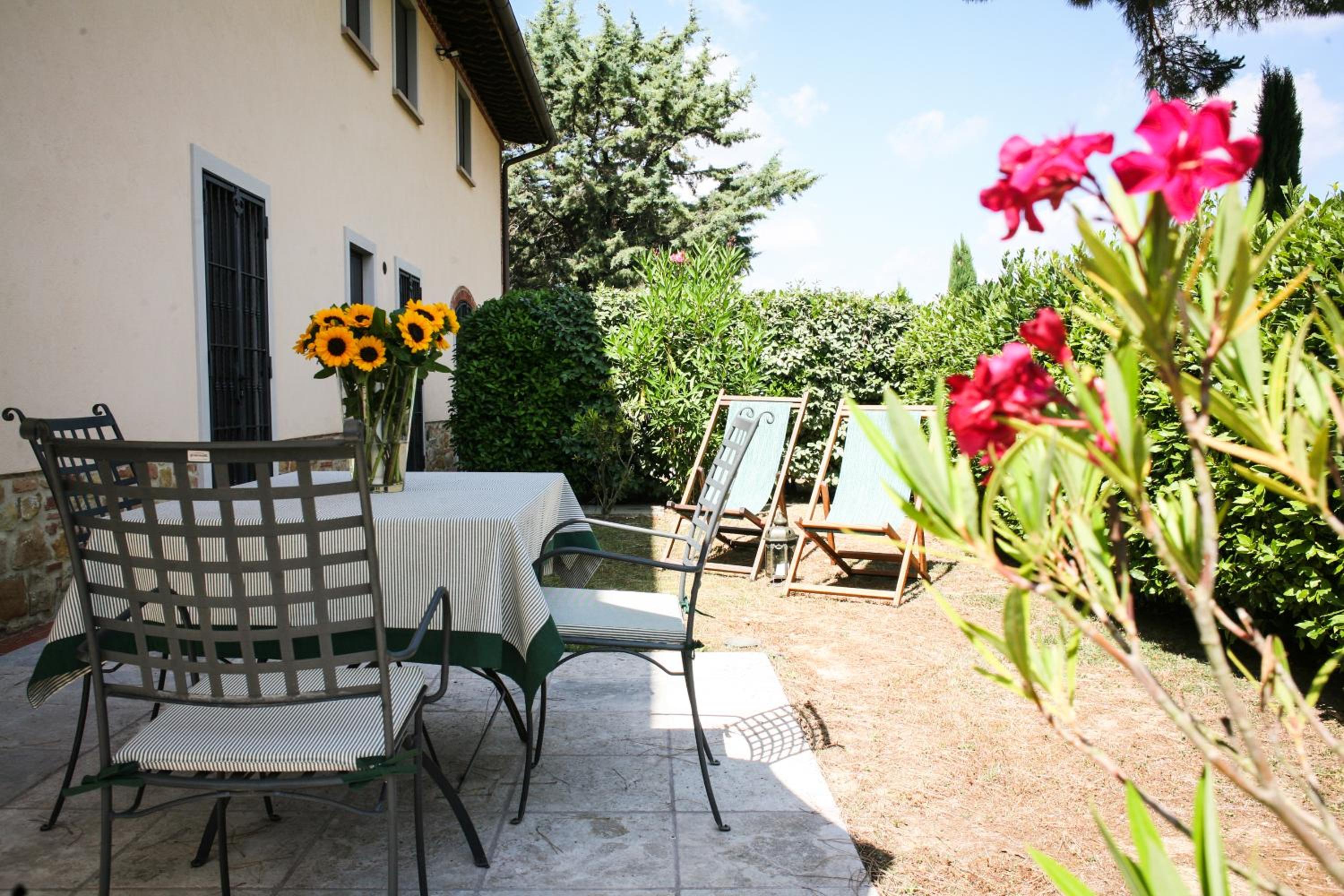 Apartment with Terrace photo 3