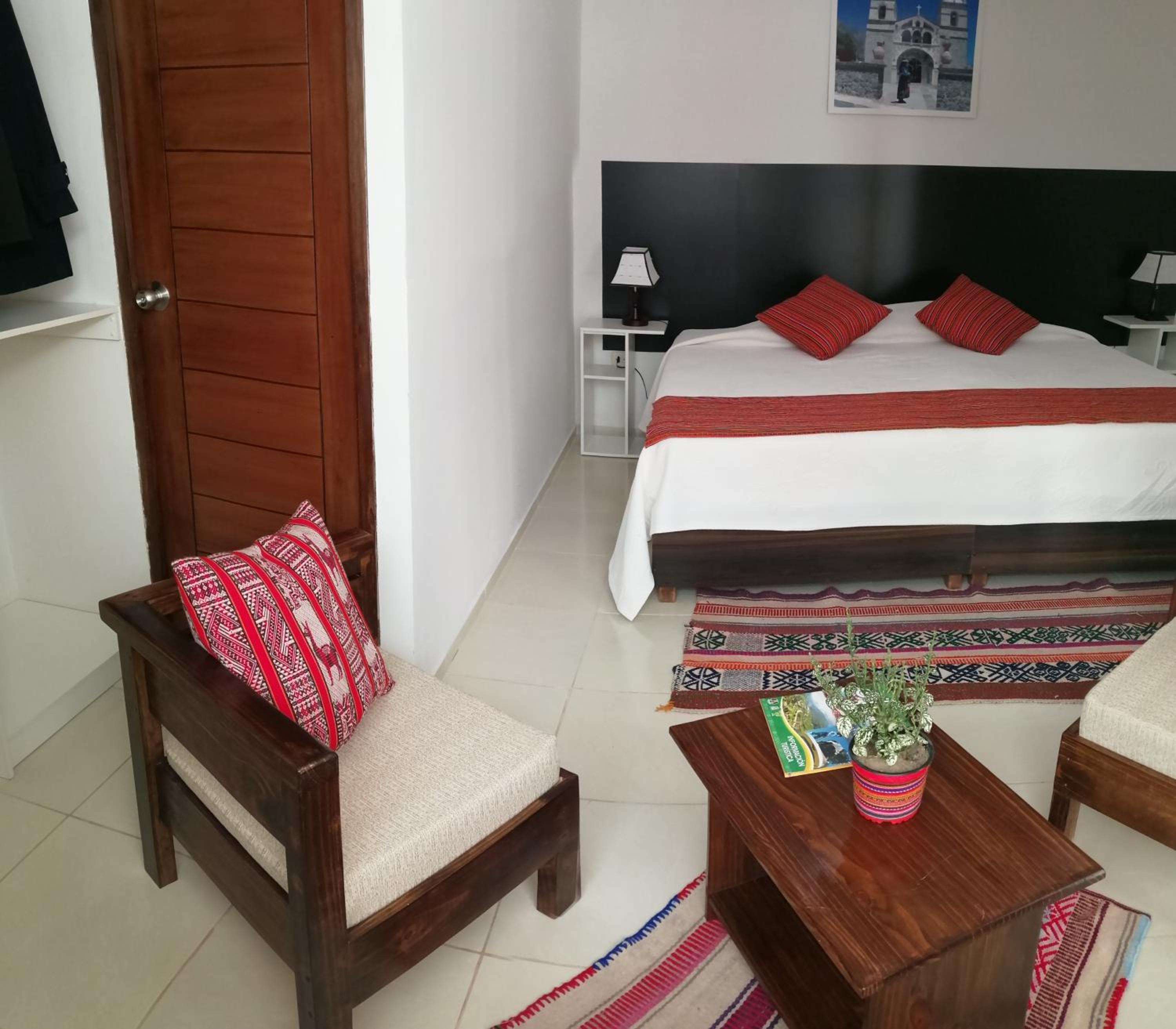 Standard King Room photo 1