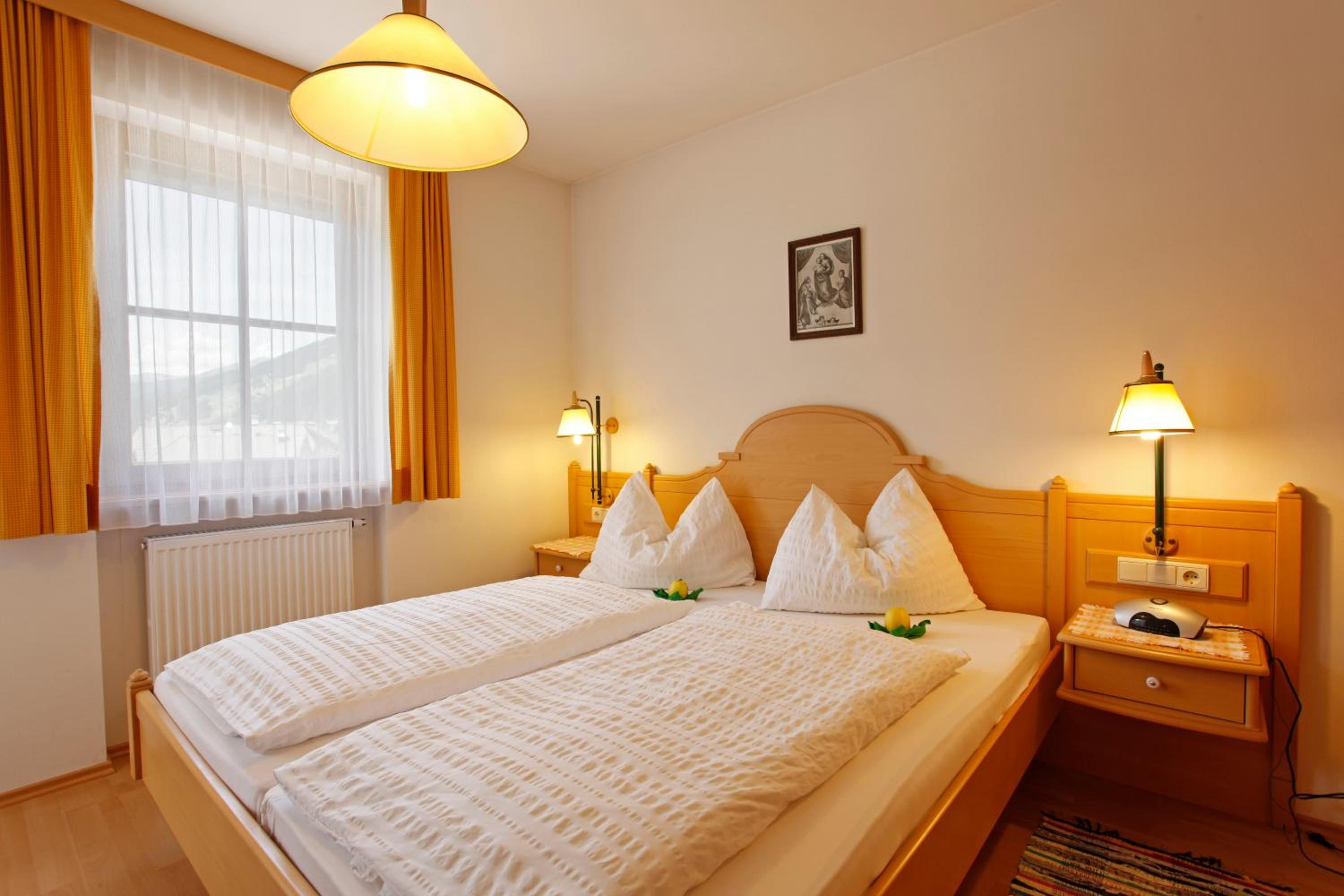 One-Bedroom Apartment with Balcony photo 1