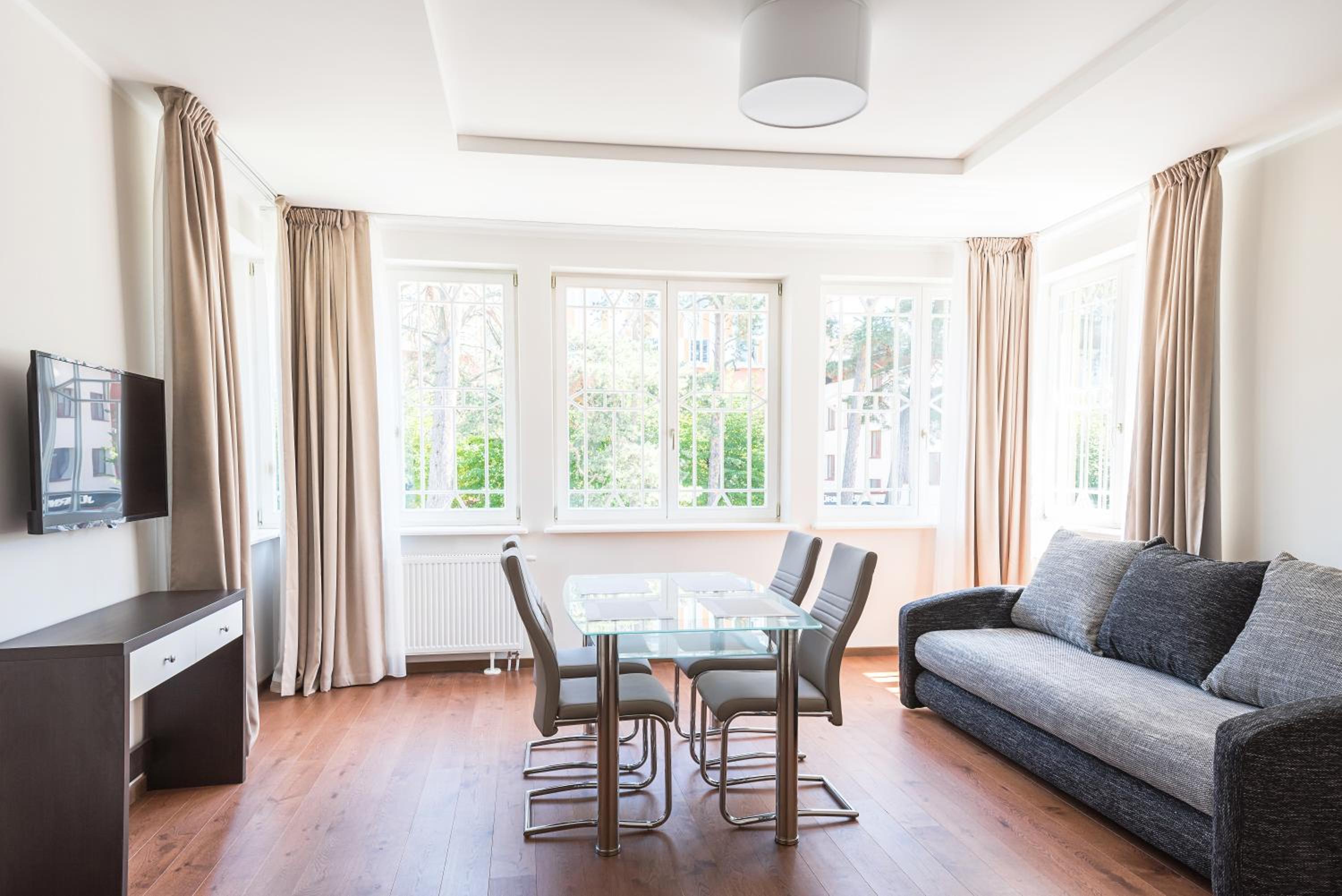 Two-Bedroom Apartment with Sofa Bed
