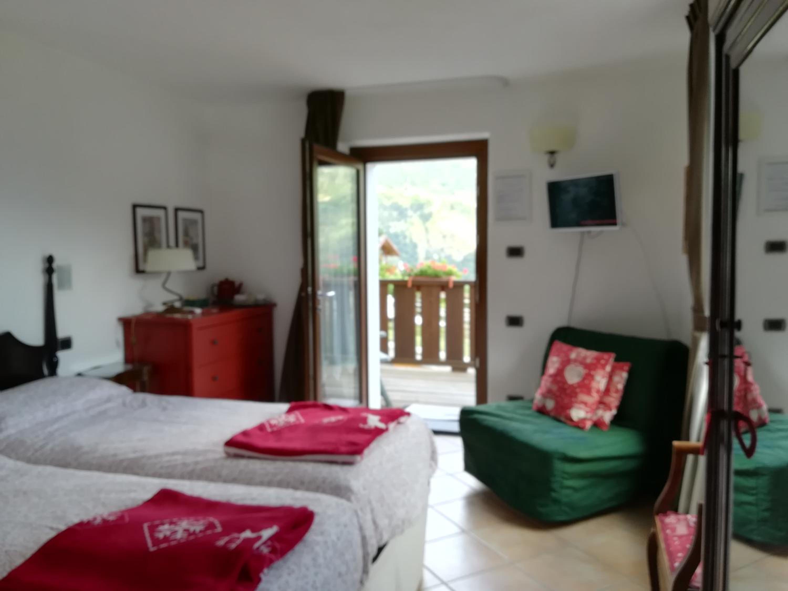 Deluxe Double or Twin Room