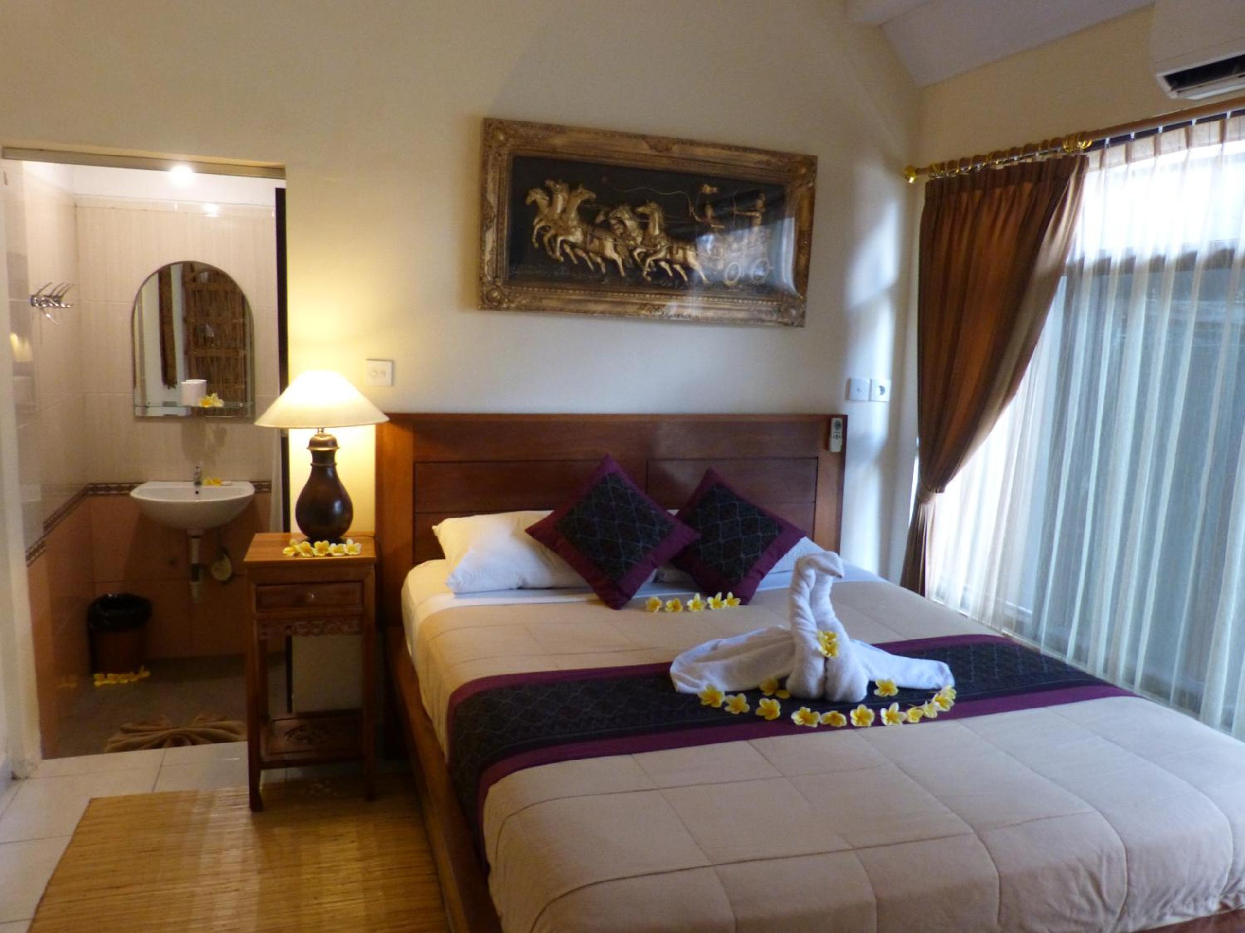 Deluxe Double Room - Photo 8