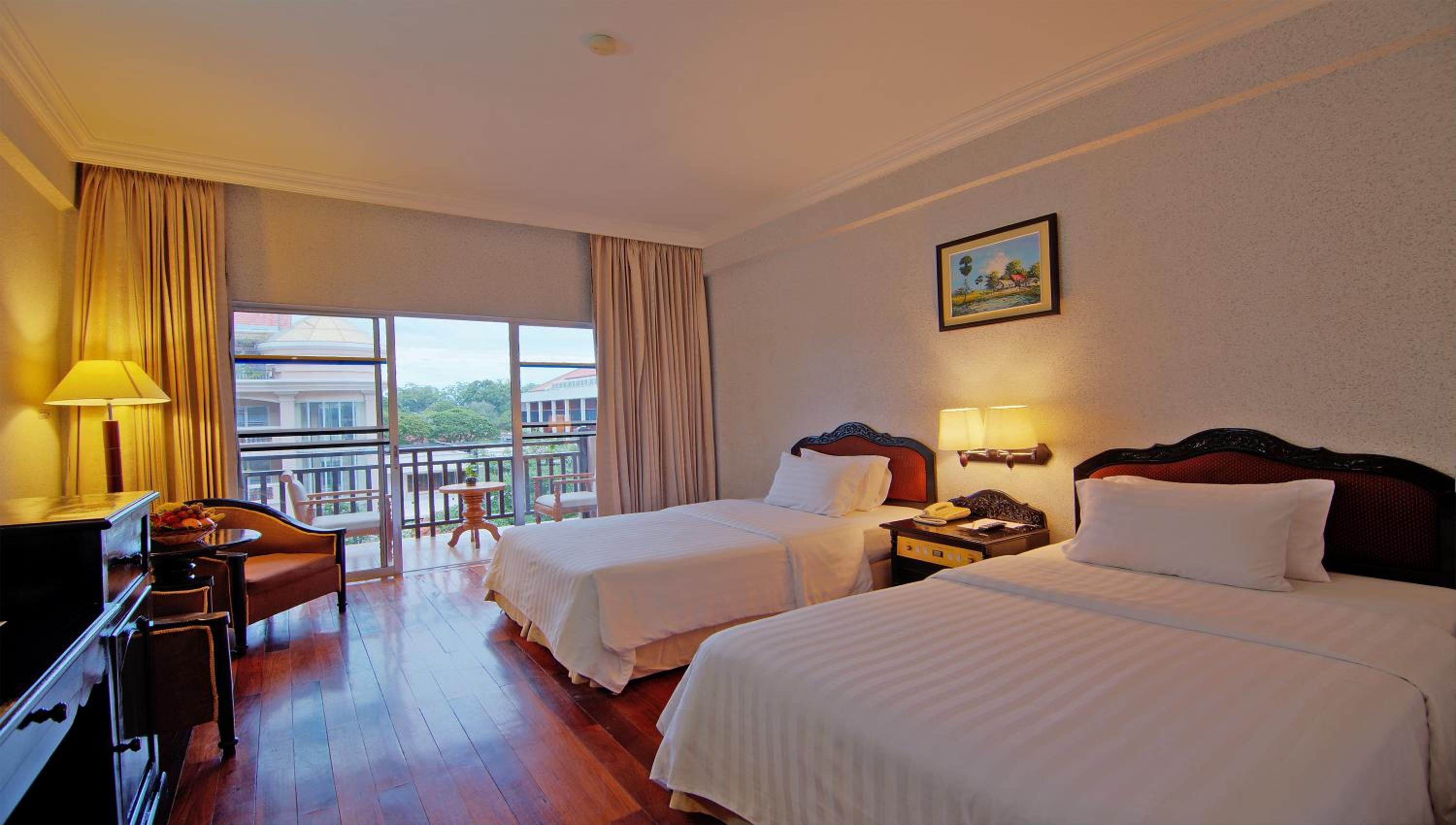 Deluxe Twin Pool View Room - Photo 2