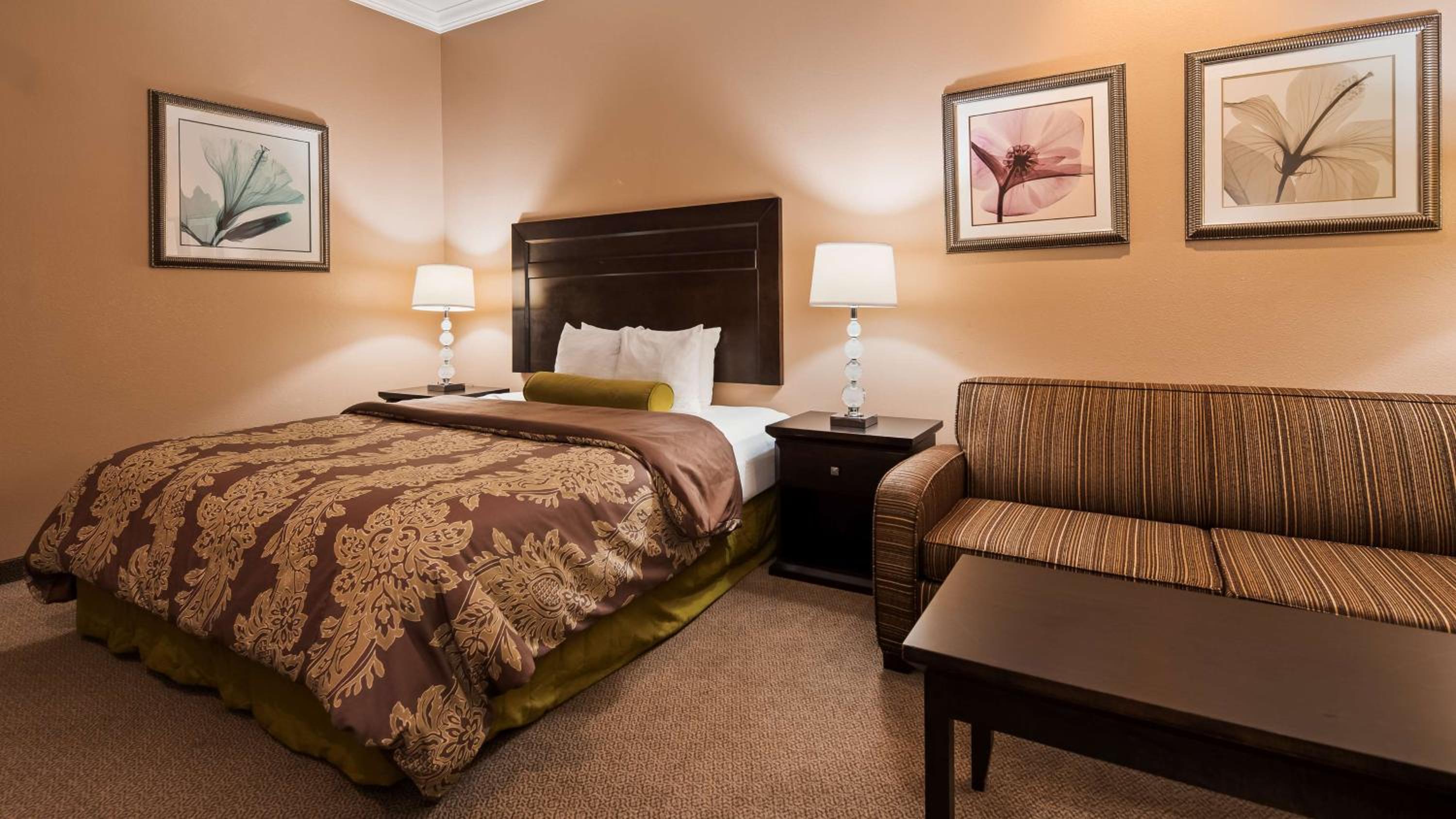 King Room - Non-Smoking - Photo 6