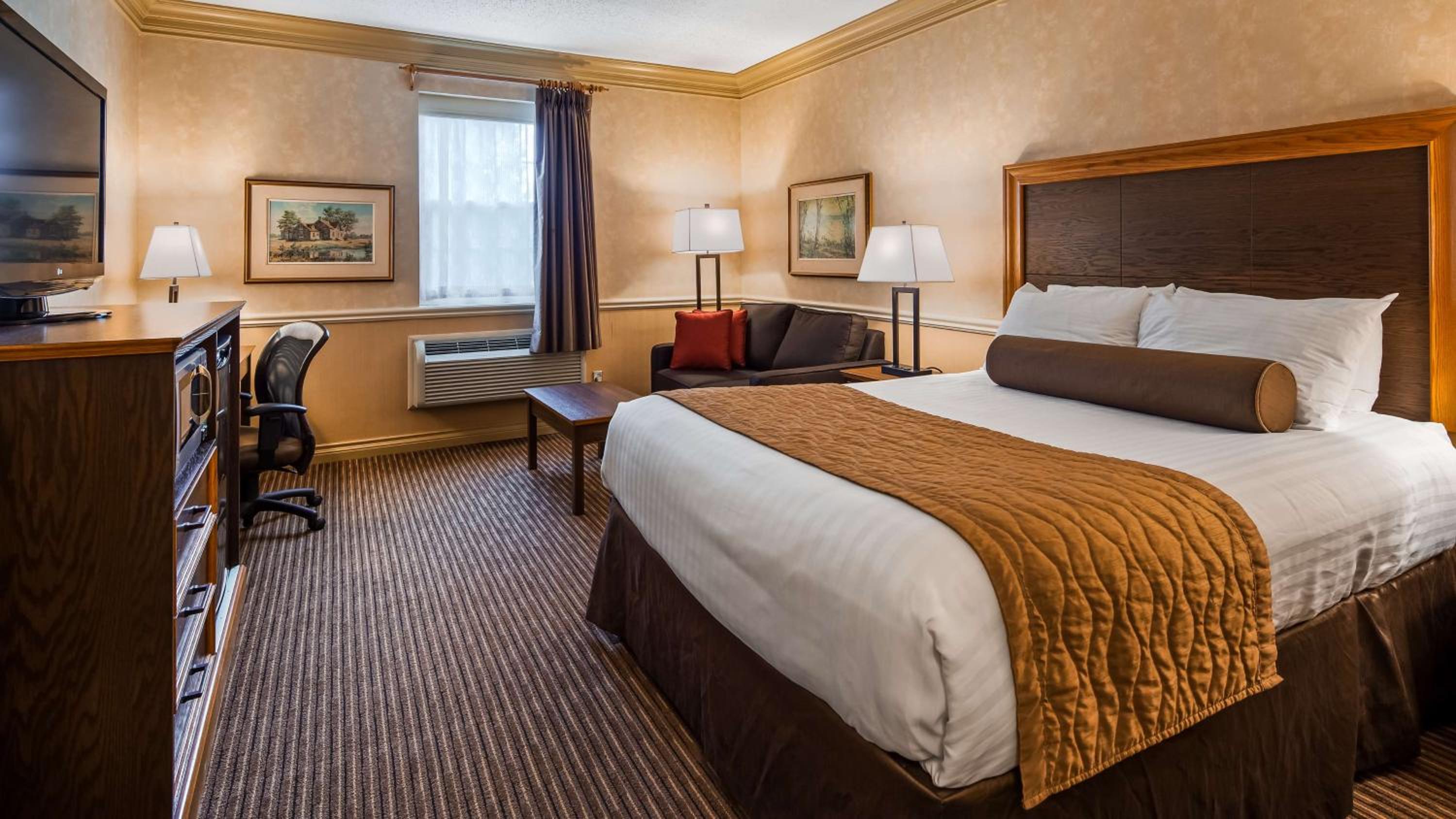 King Room - Non-Smoking - Photo 3