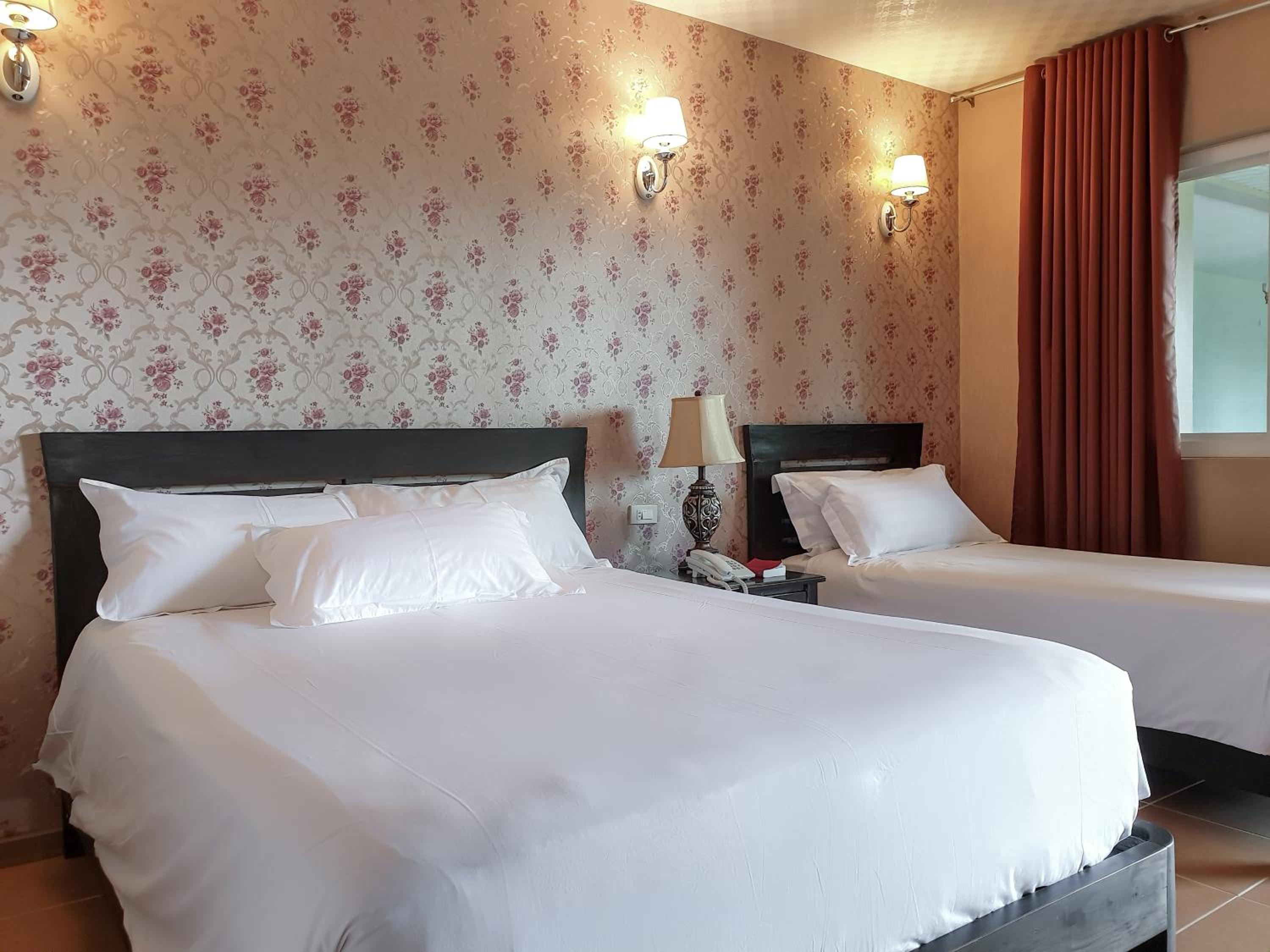 Deluxe Triple Room photo 3