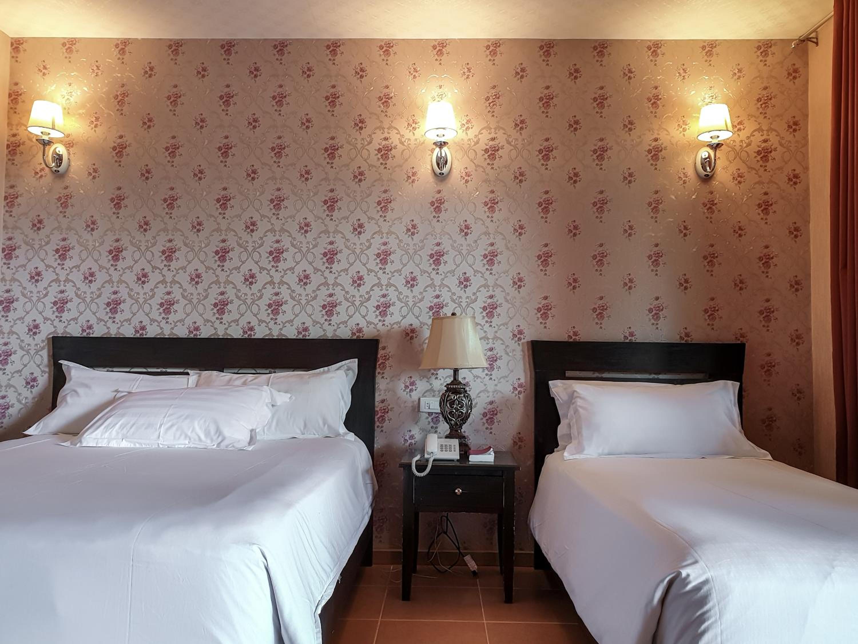 Deluxe Triple Room photo 2