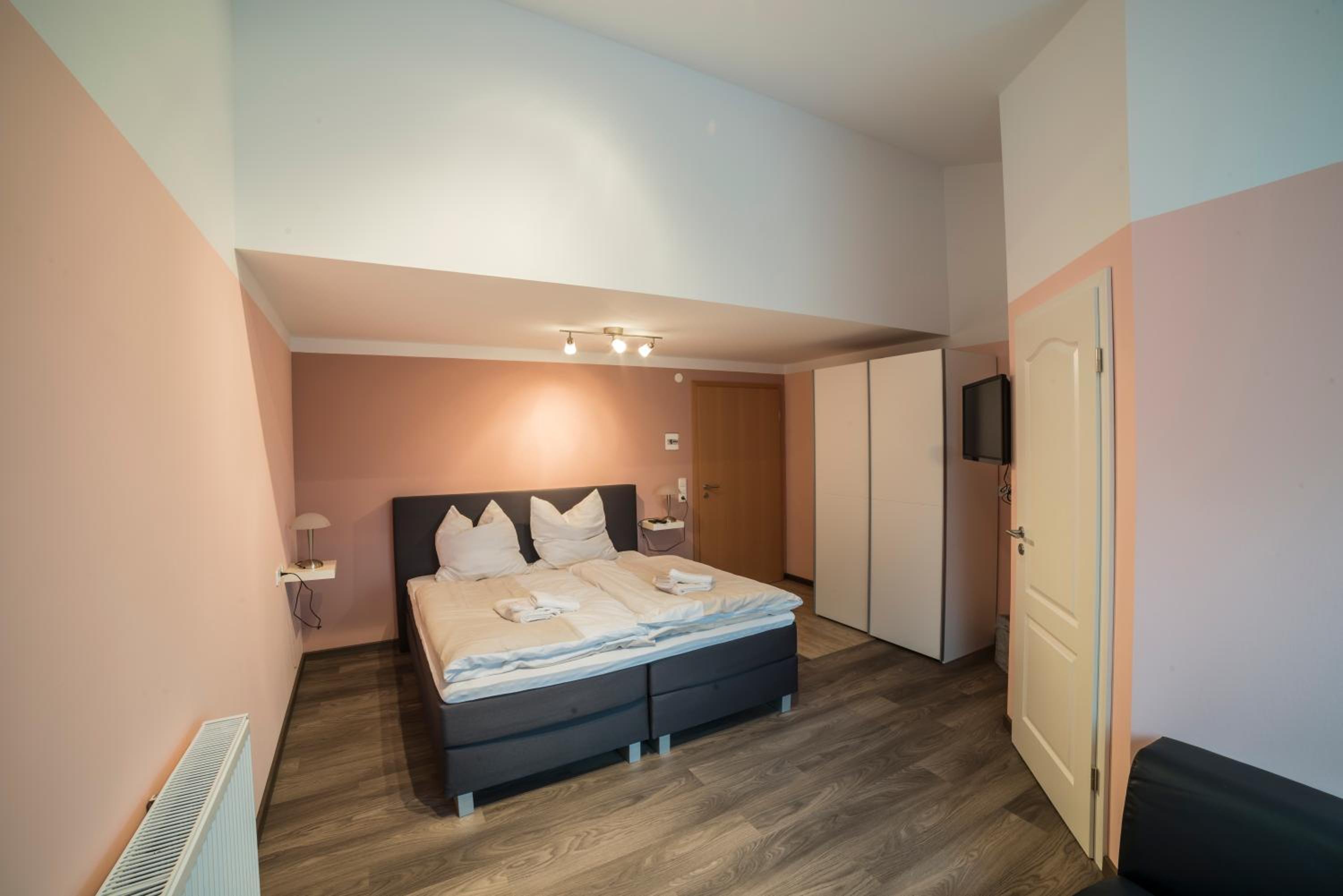 Double Room - Photo 1