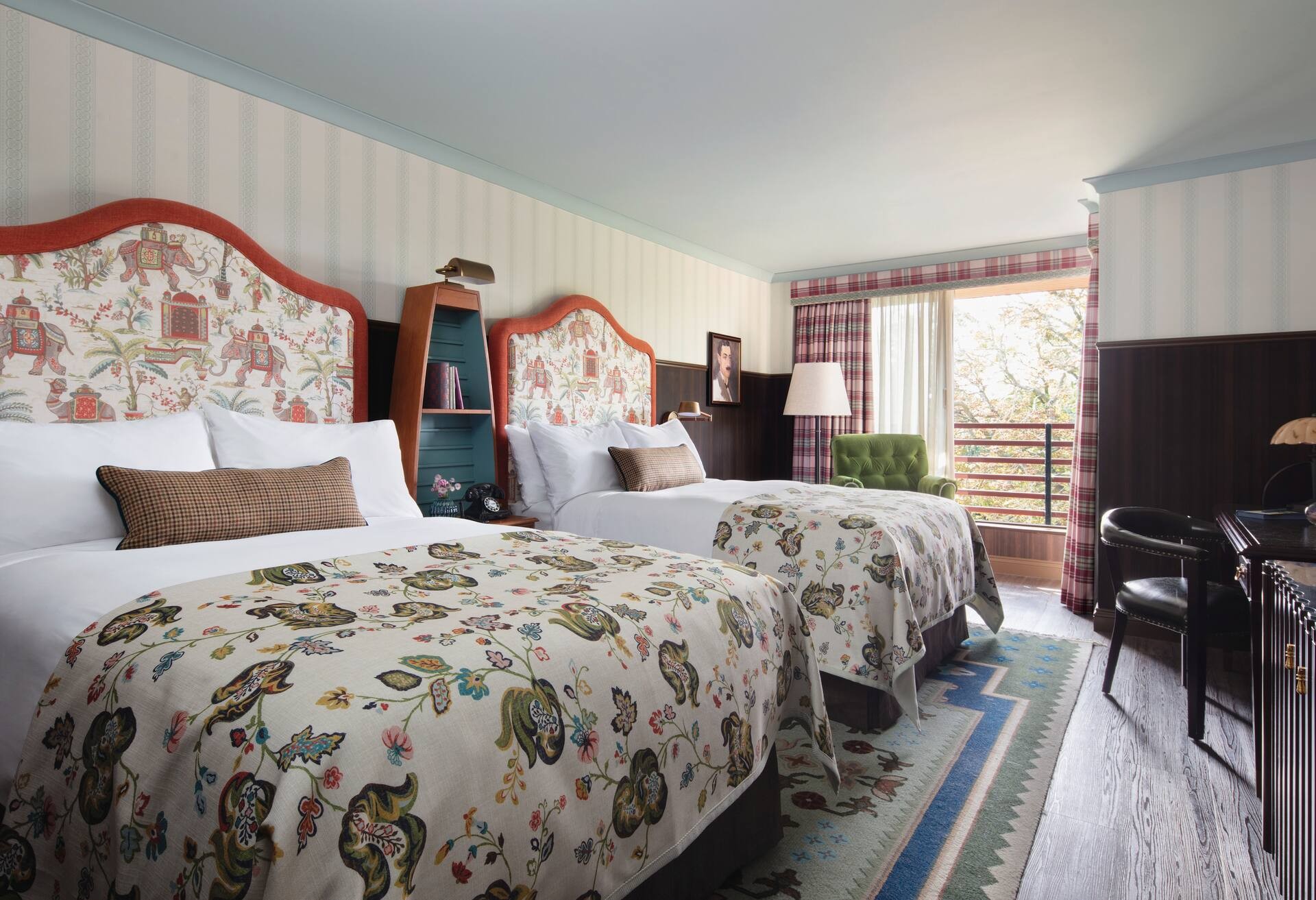 Two Double Beds Graduate Deluxe Room photo 1