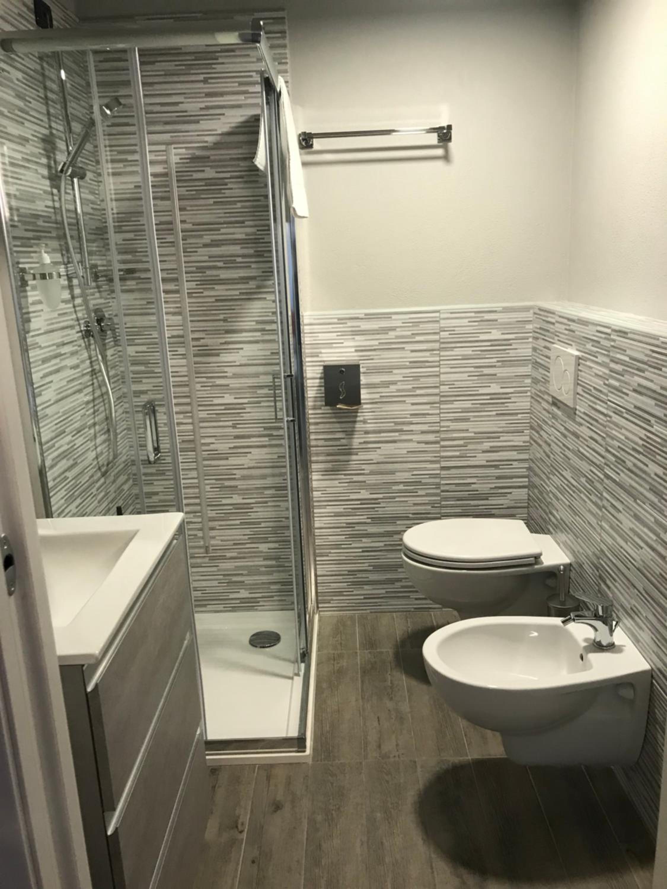 Double Room - Photo 22
