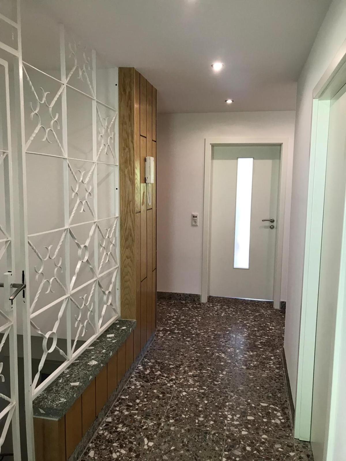 Three-Bedroom House photo 3