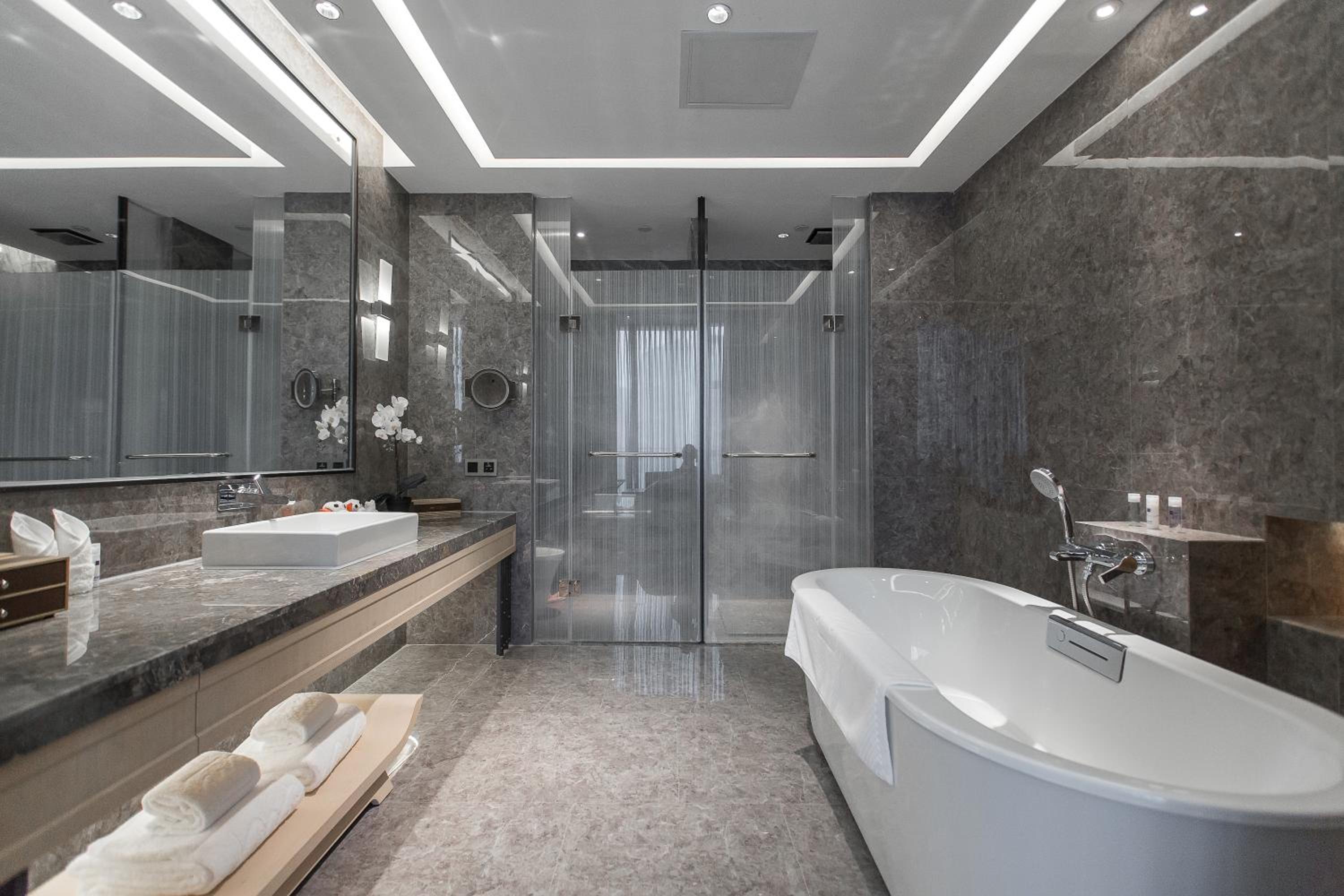 Executive King Room