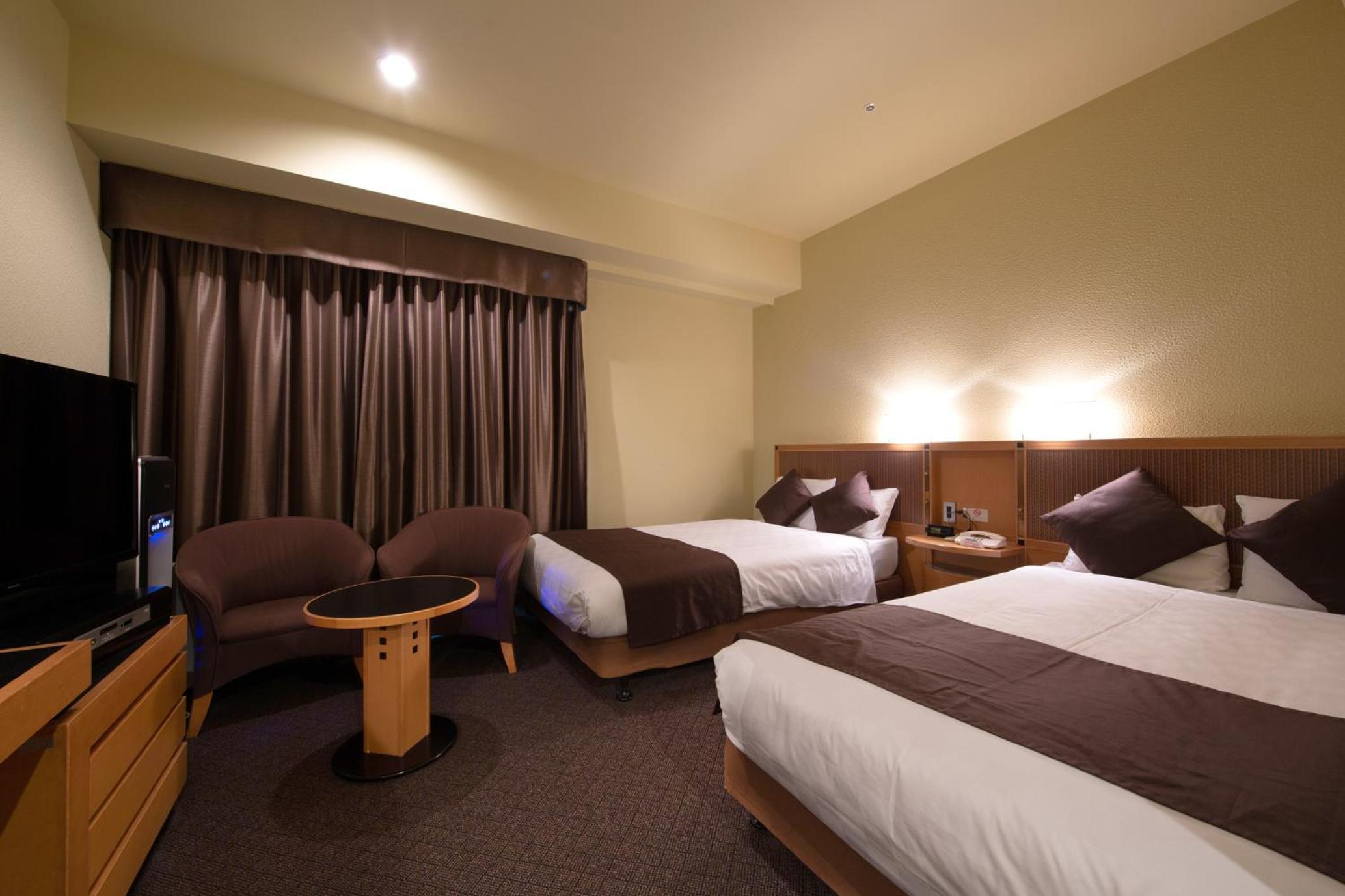 Premium Twin Room - Smoking