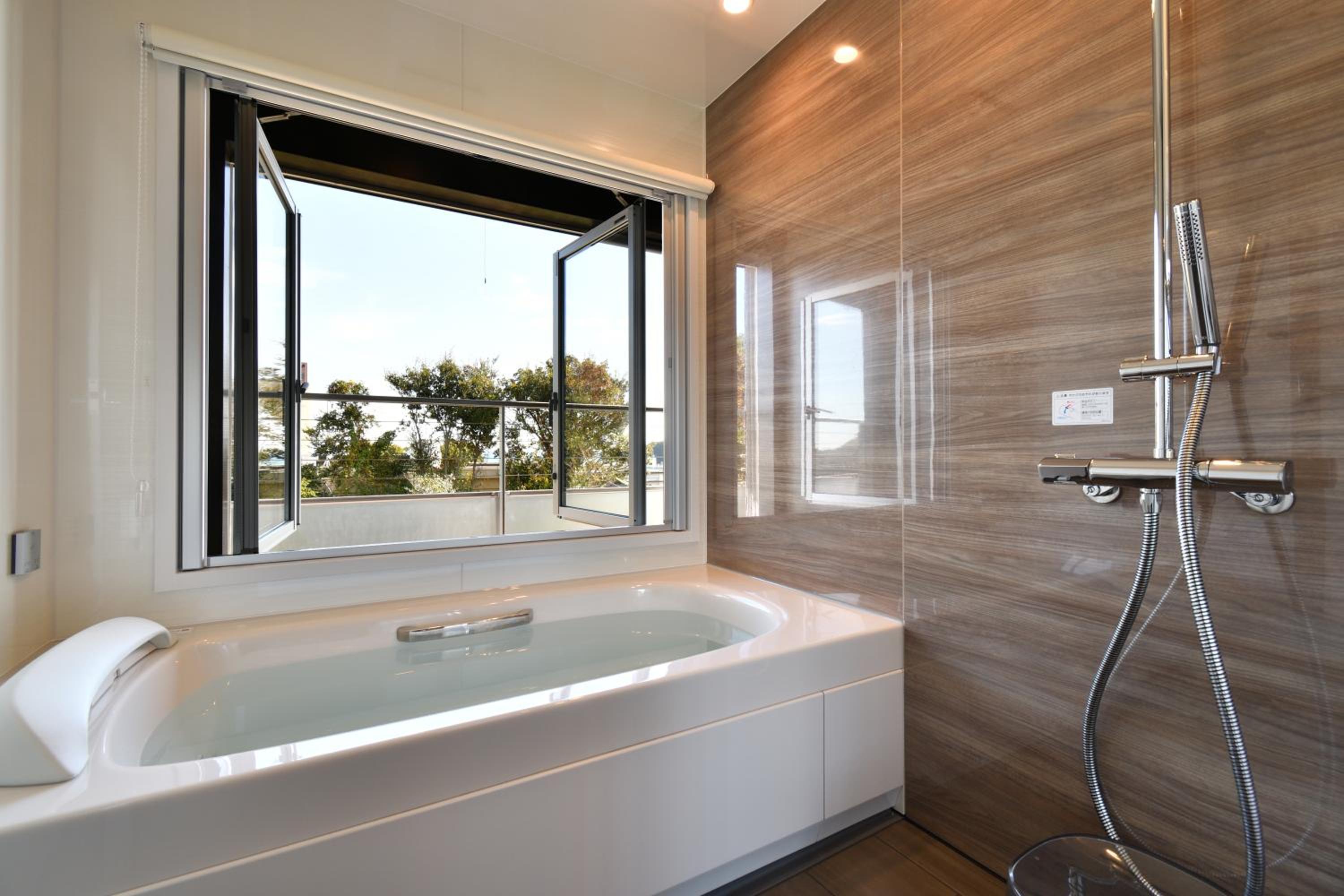 Double or Twin Room with Private Bathroom photo 3