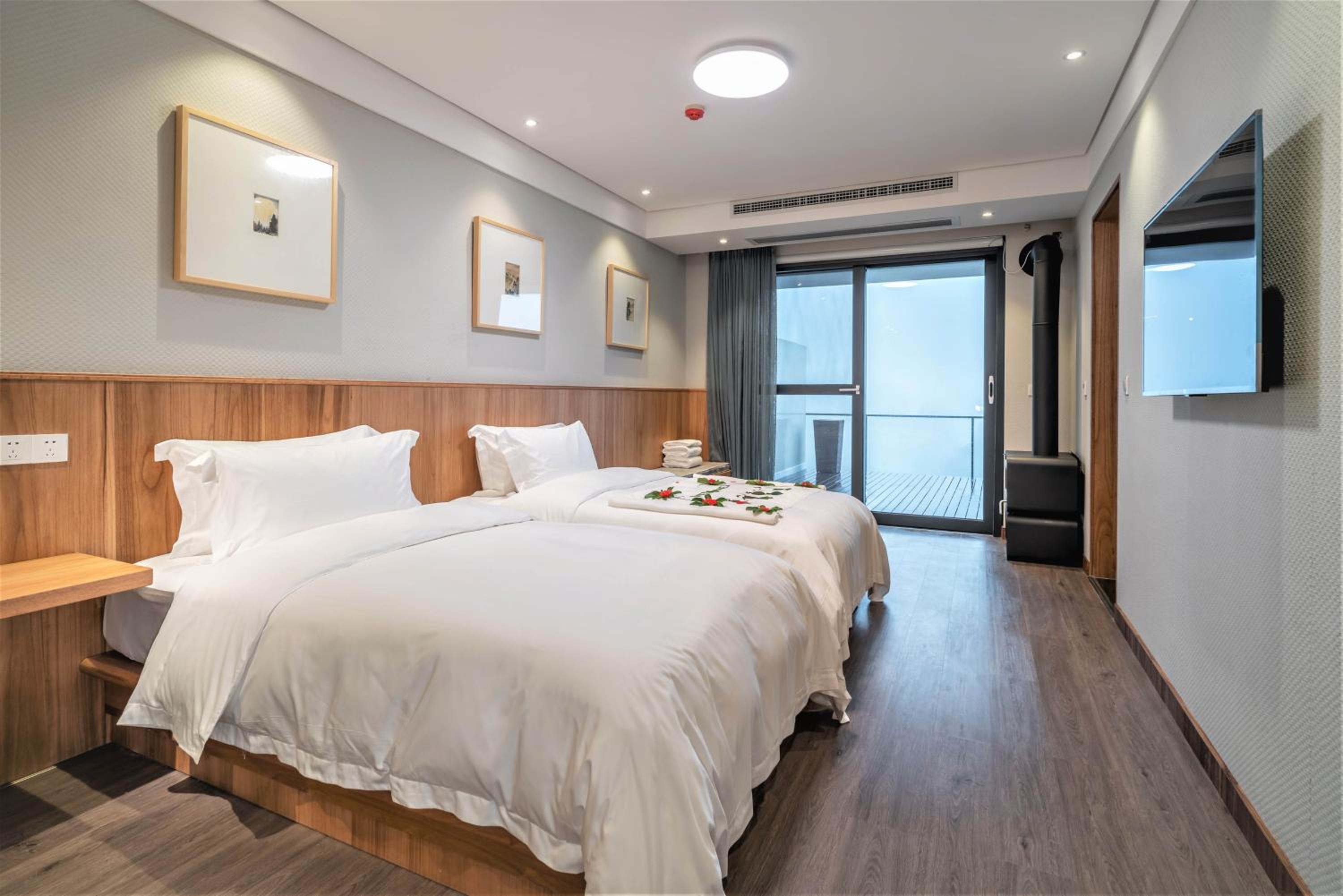 Superior Twin Room with free pick up service