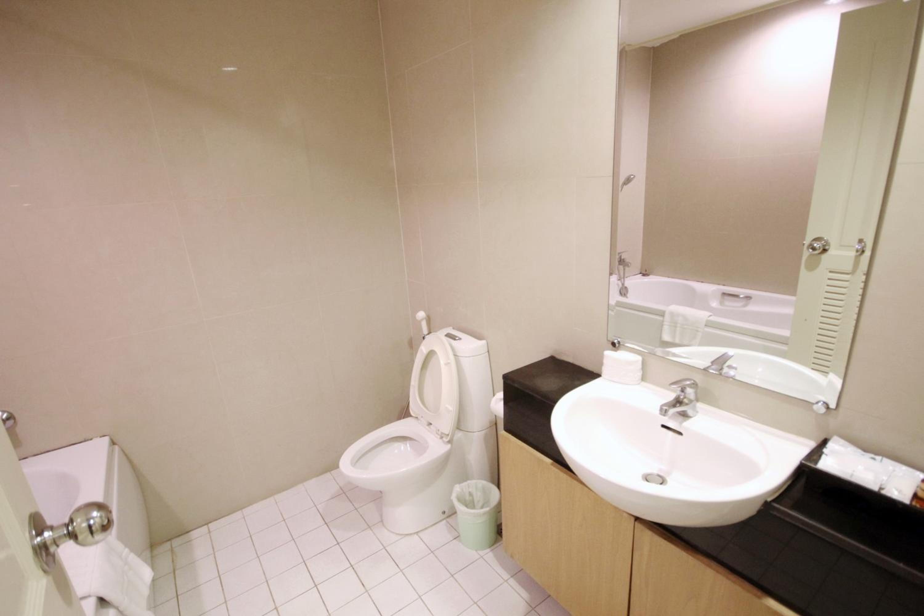 Standard Double Room (Back Wing) photo 3