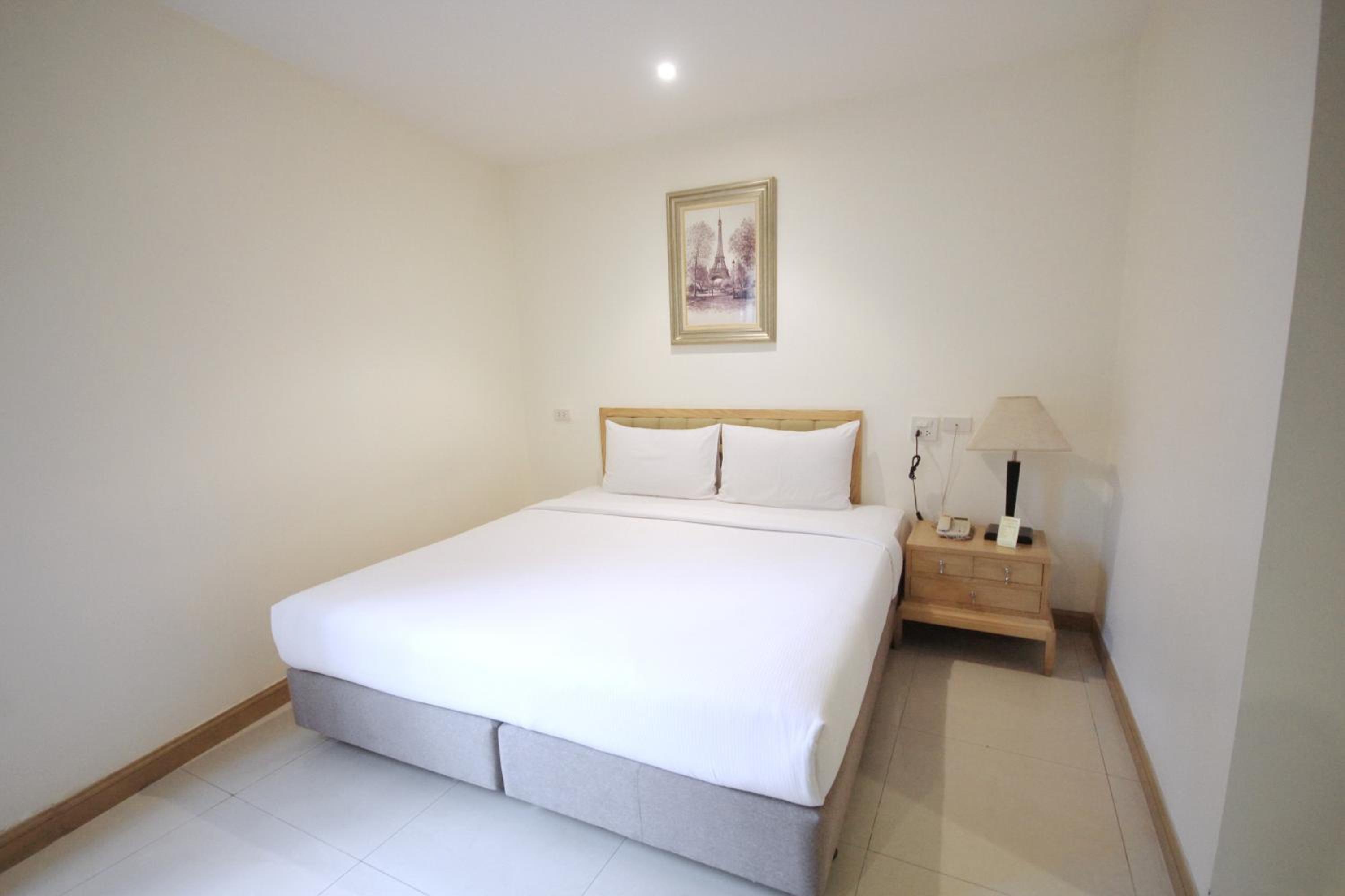 Standard Double Room (Back Wing) photo 3