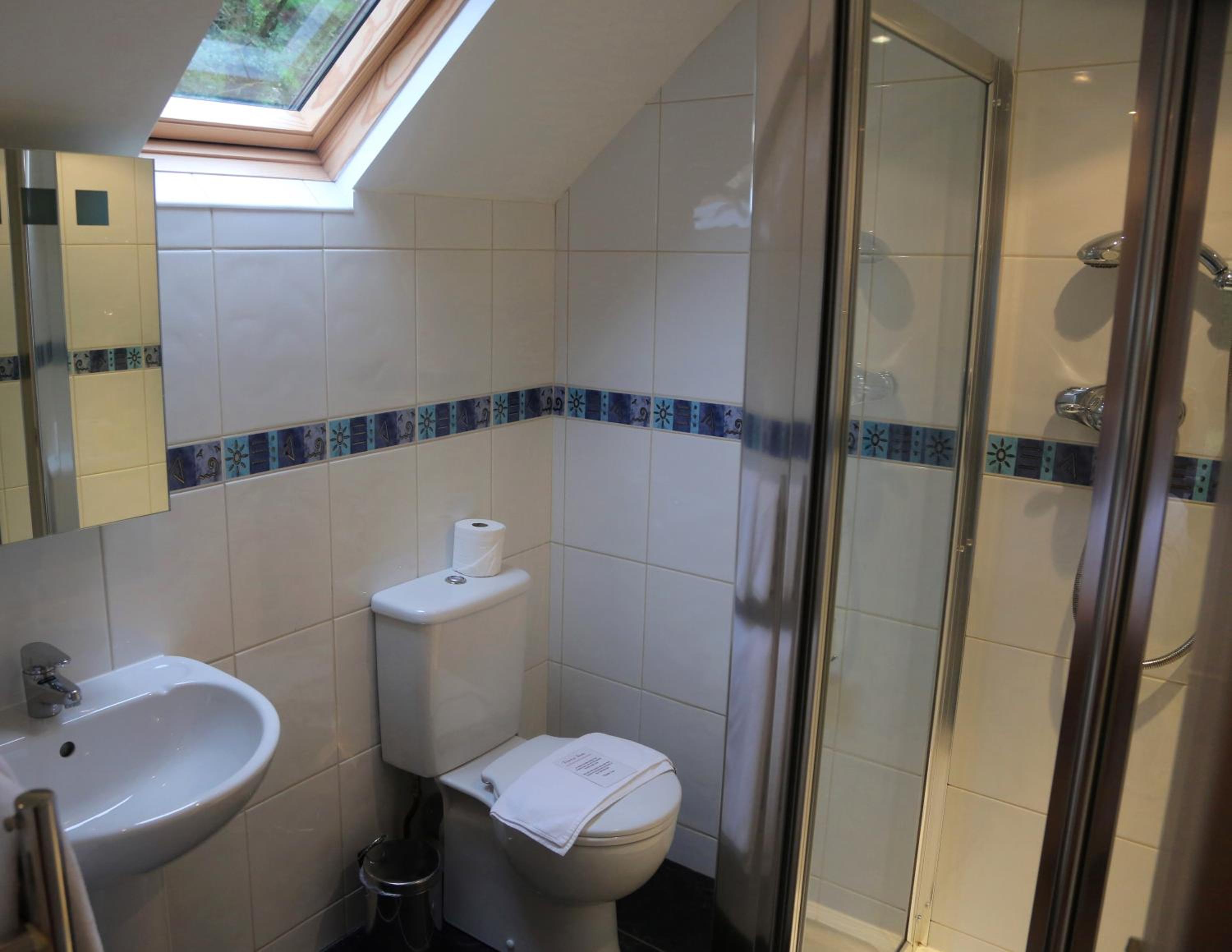 Double Room with Private Bathroom photo 2
