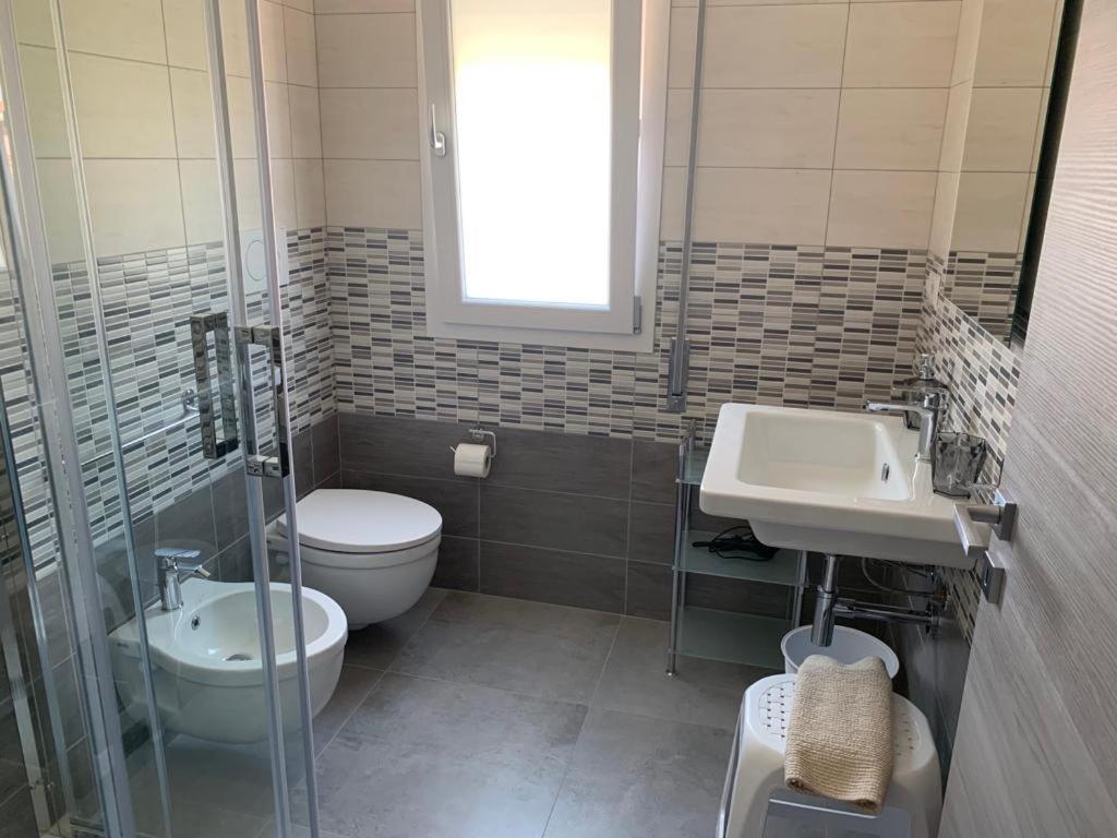 Deluxe Double Room with Extra Bed photo 2