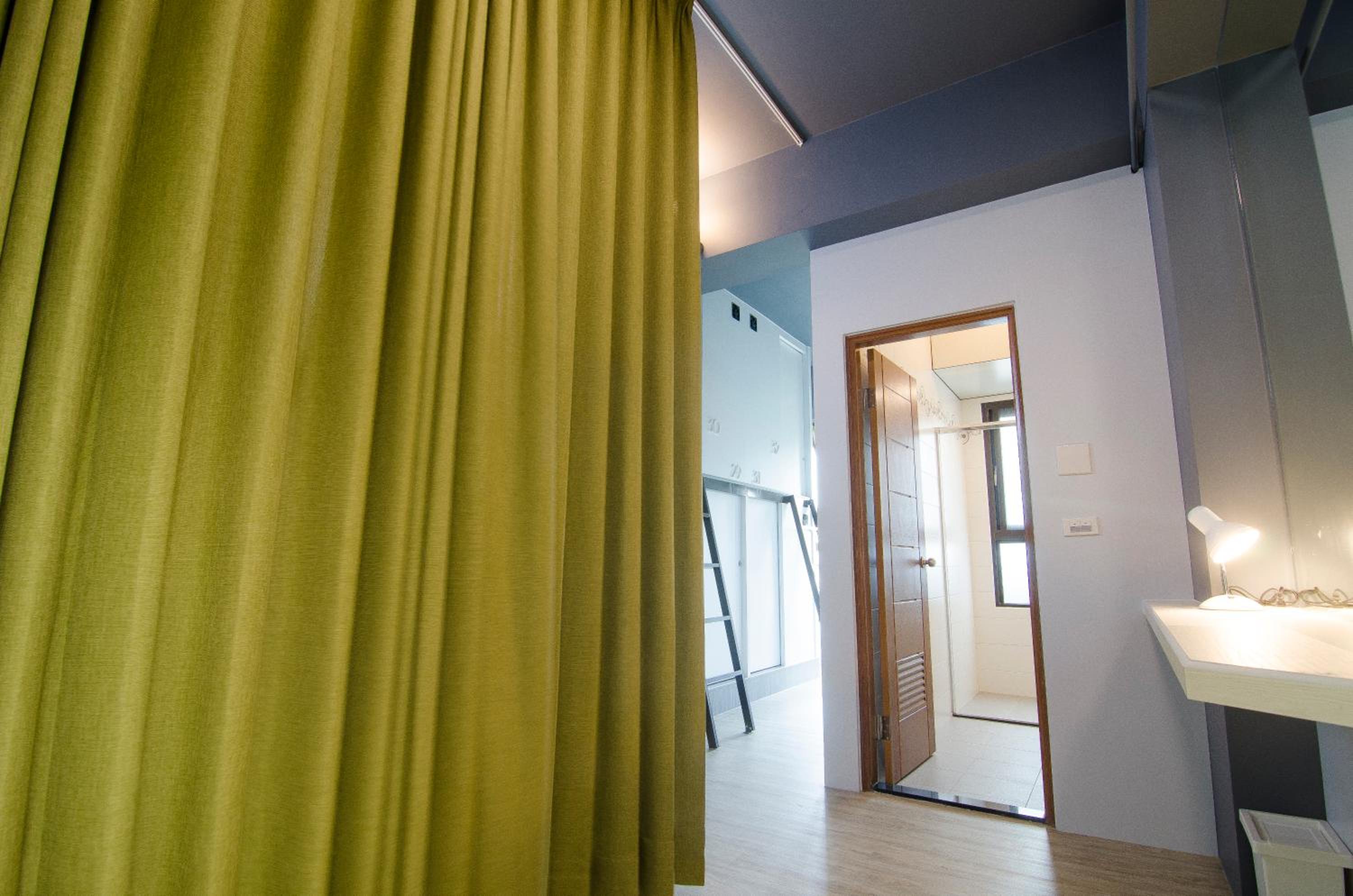 Bunk Bed in Female Dormitory Room   photo 3