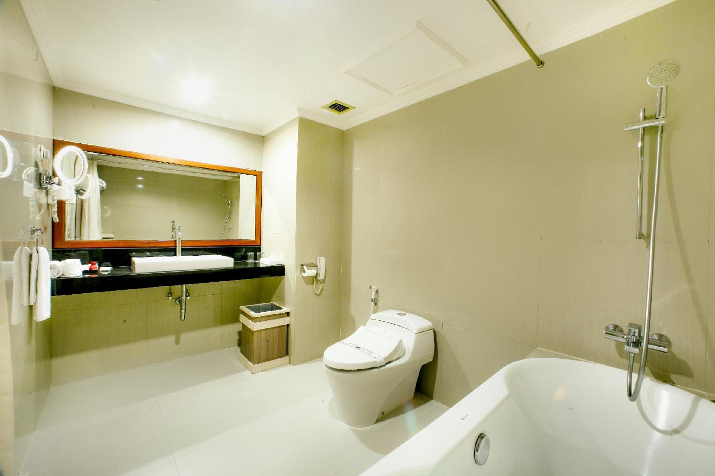 Suite - Photo 6