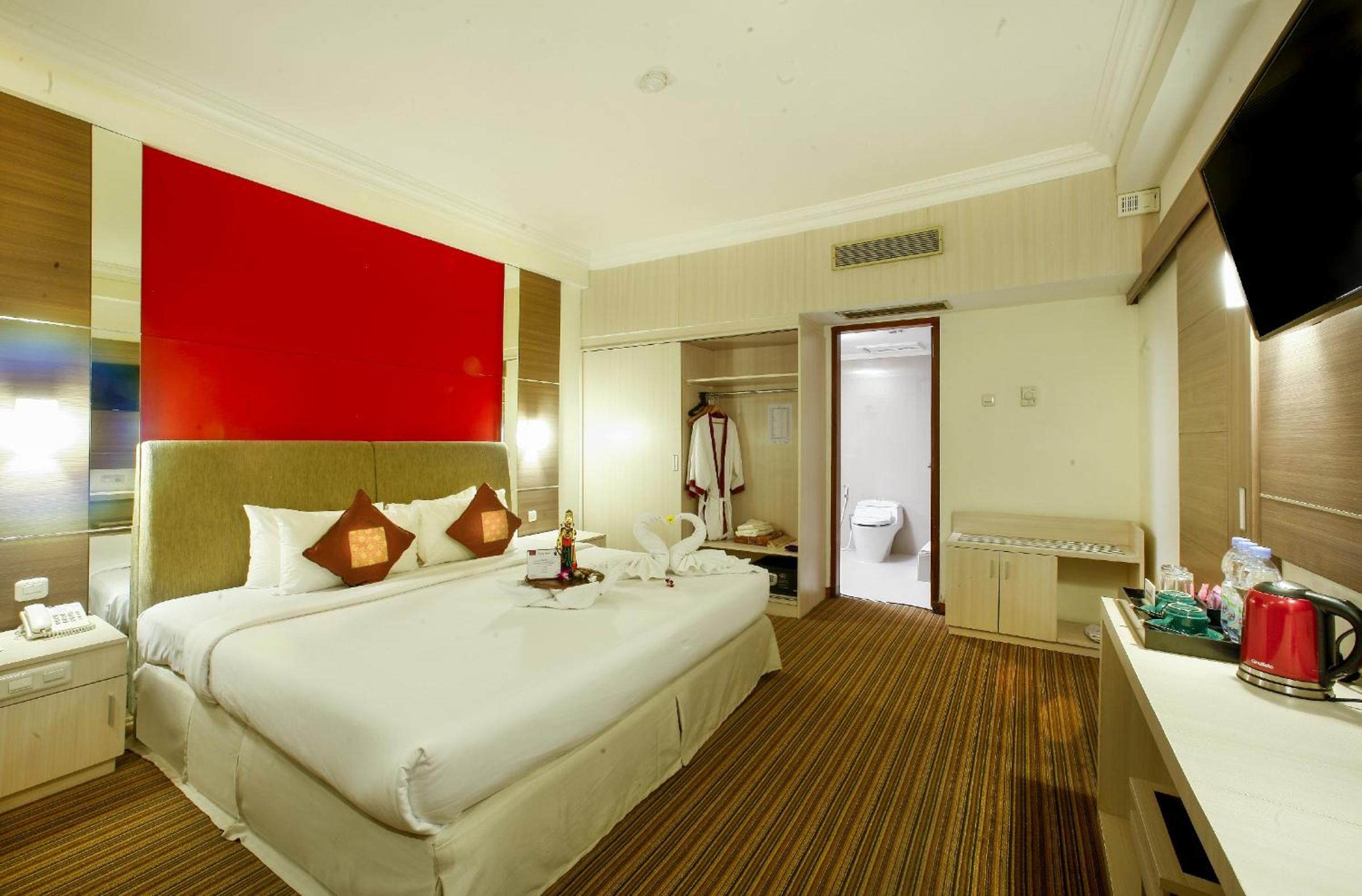 Suite - Photo 3