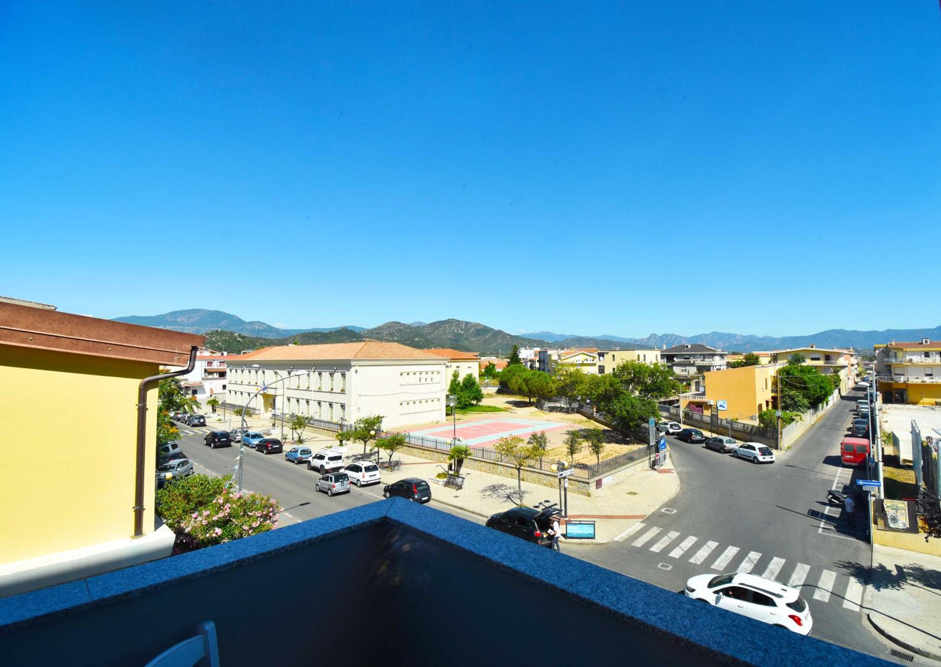 Triple Room with Balcony - Photo 2