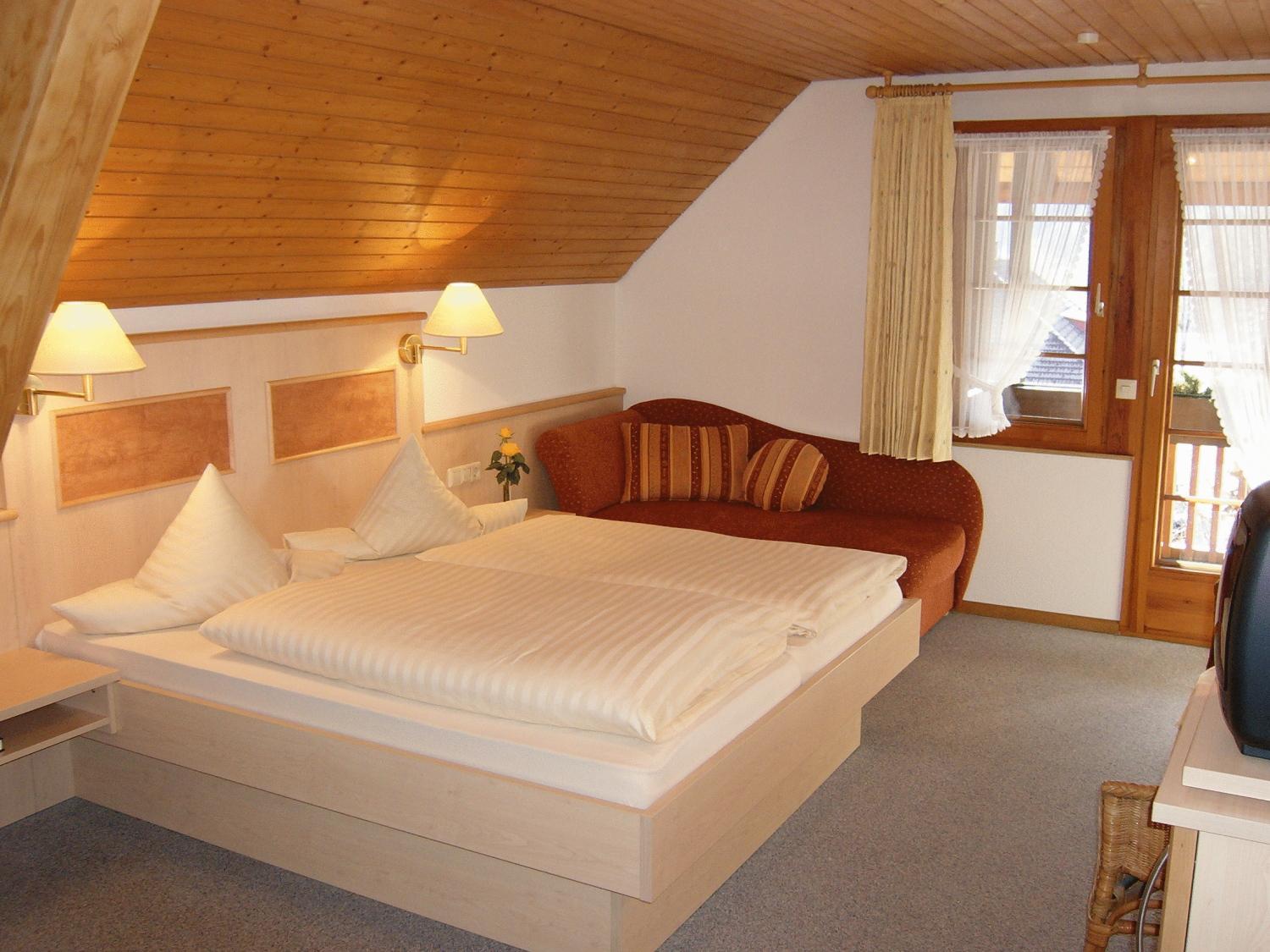 Large Double Room photo 2