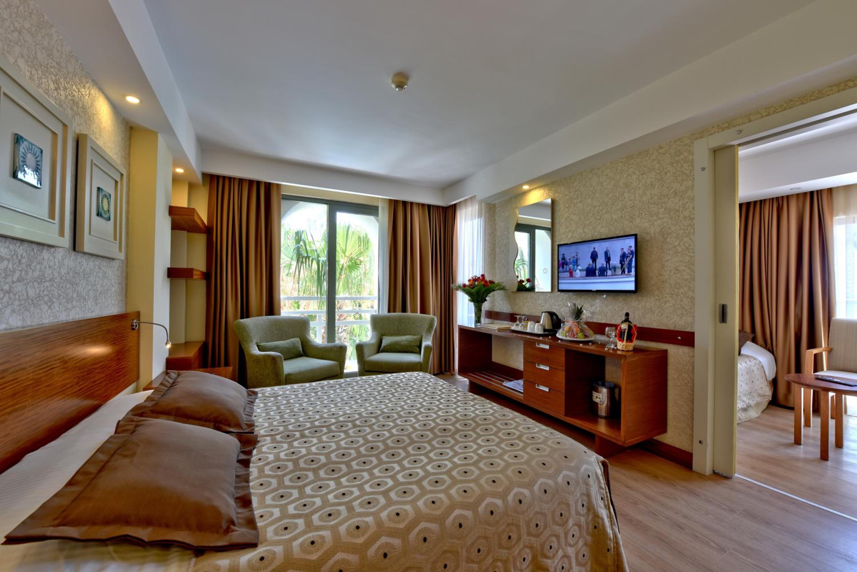 Family Room with Sea View
Семейный номер с видом на море