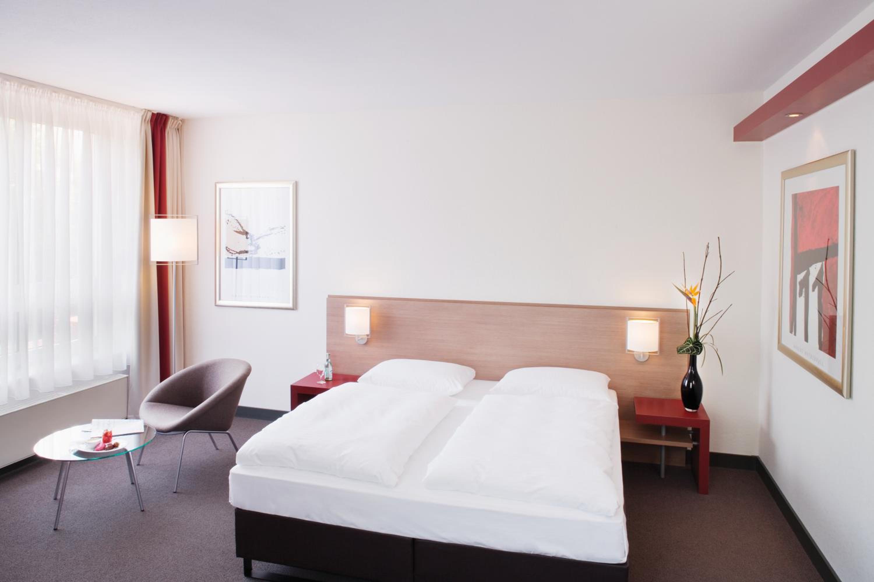 Superior King Room - Photo 1