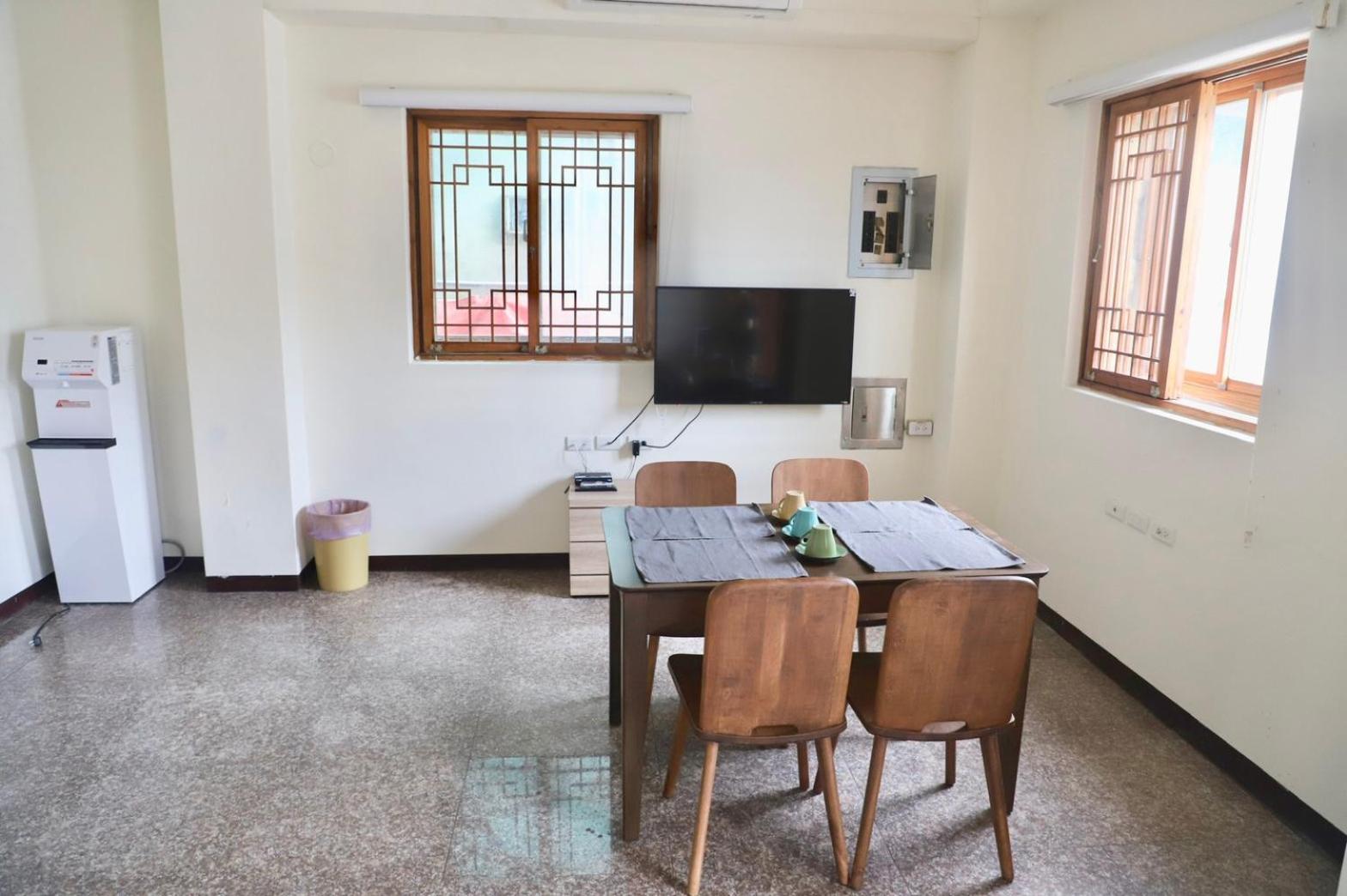 Superior Two-Bedroom House photo 2