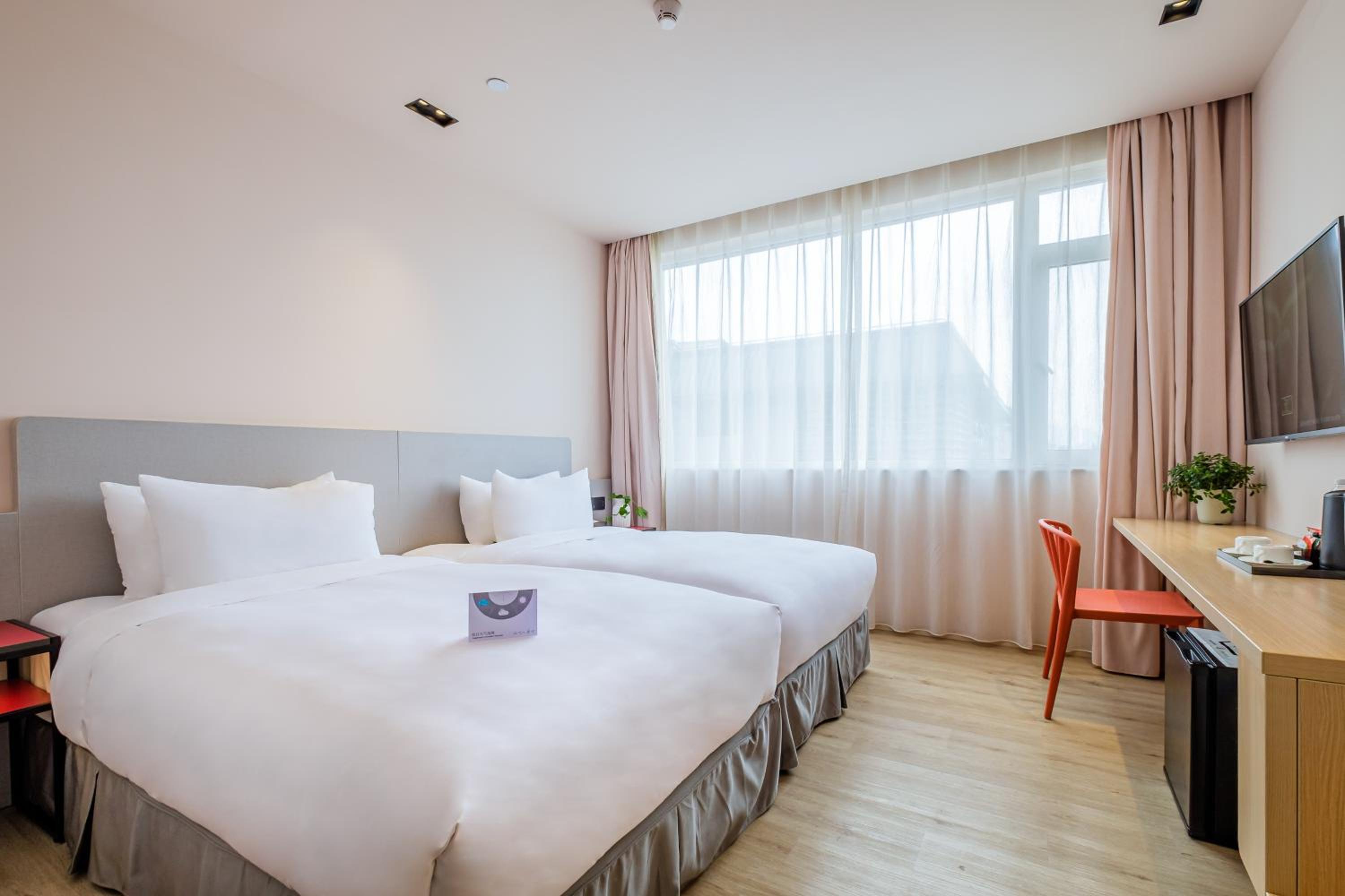 Superior Twin Room - Photo 1