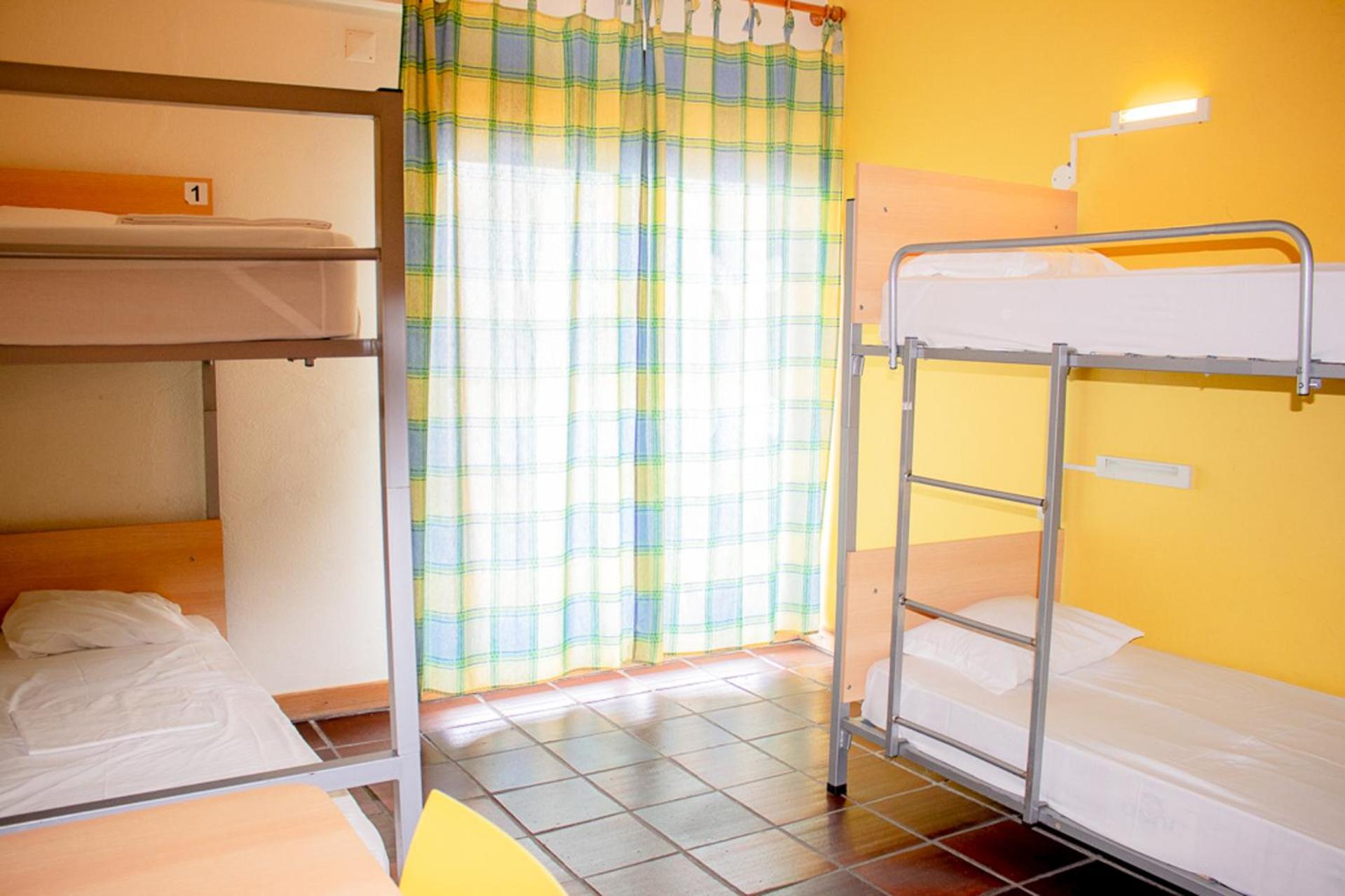 Quadruple Room - Photo 3