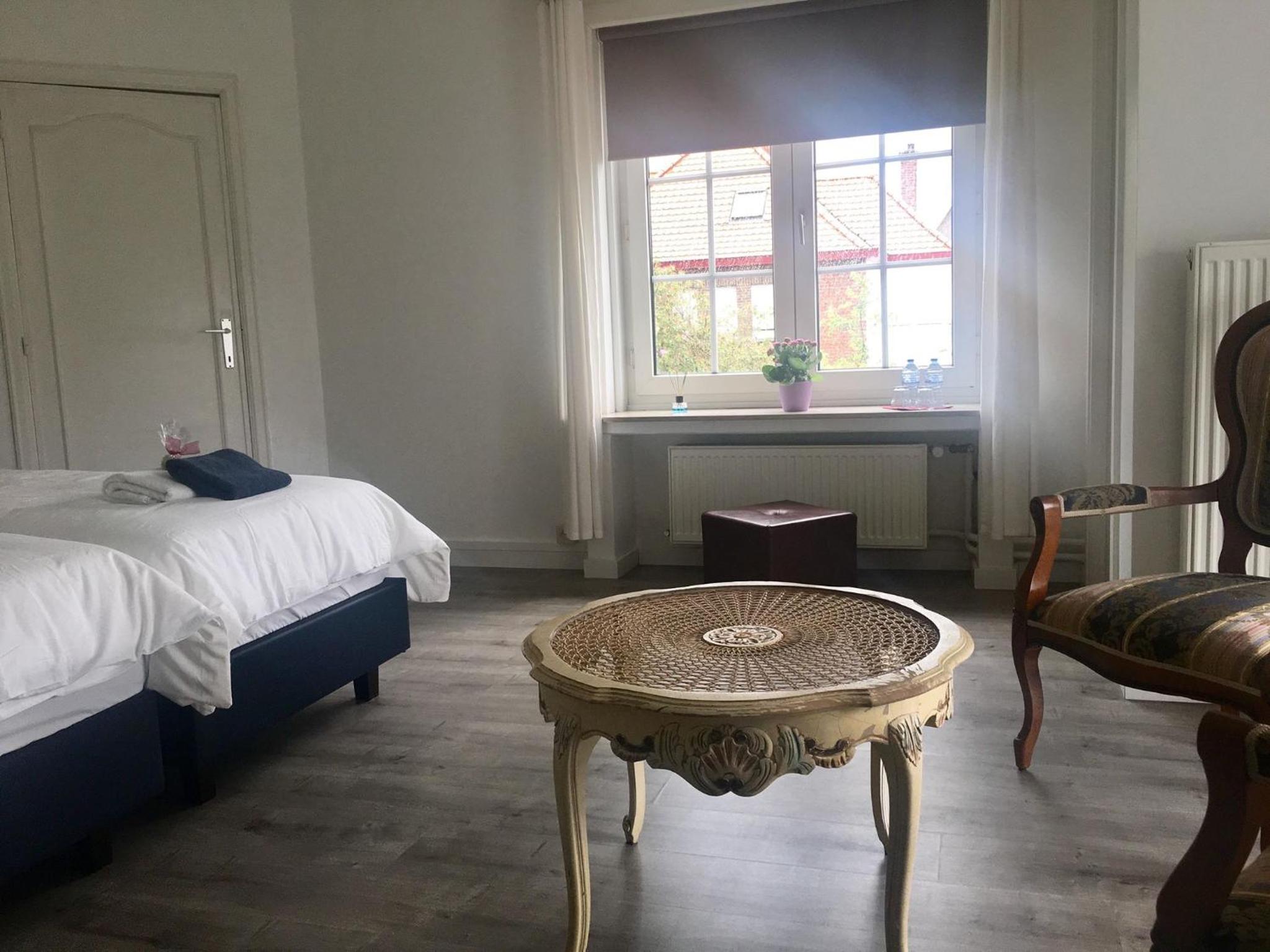 Deluxe Double Room with Balcony photo 2