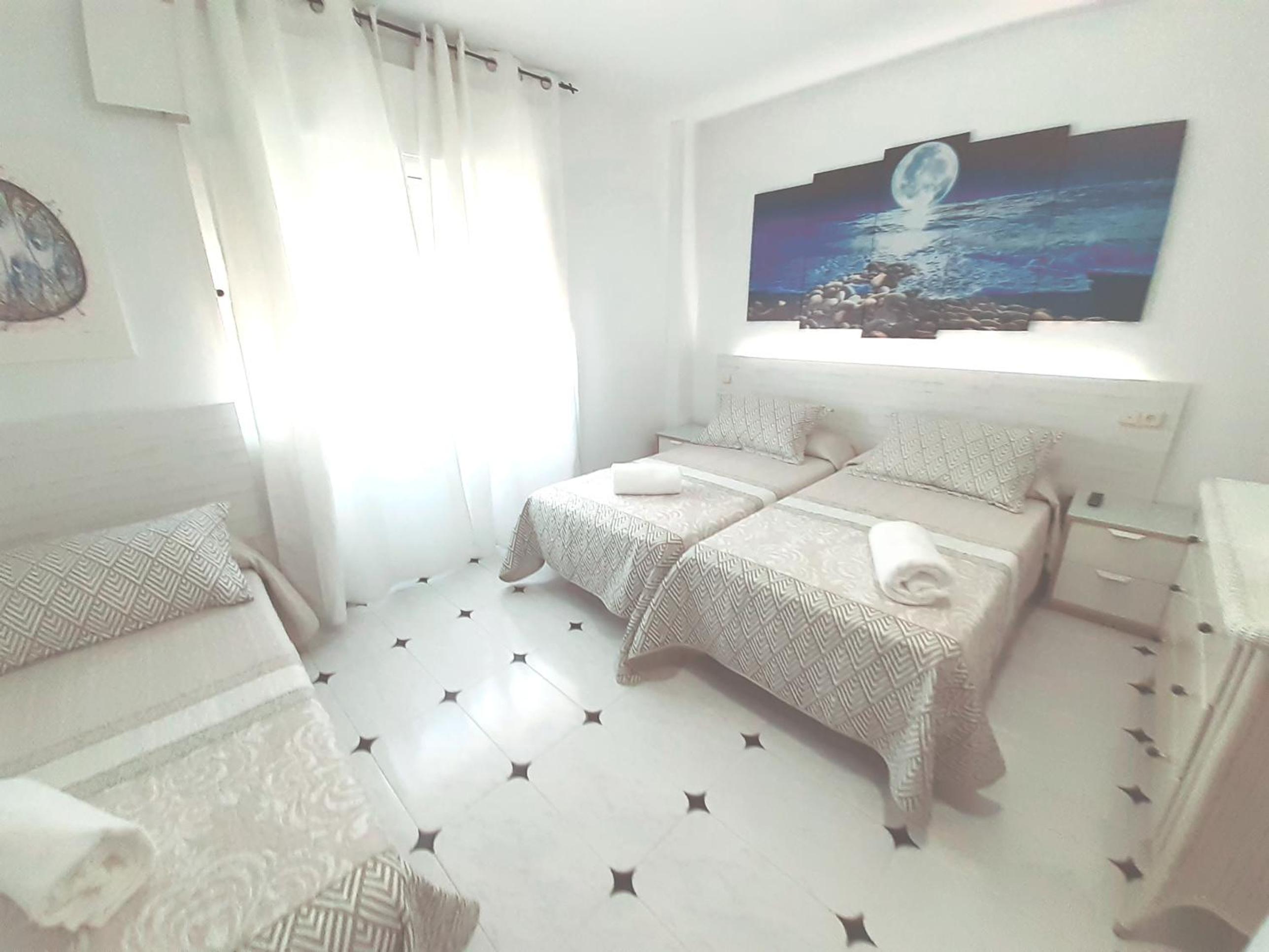 Triple Room - Photo 6