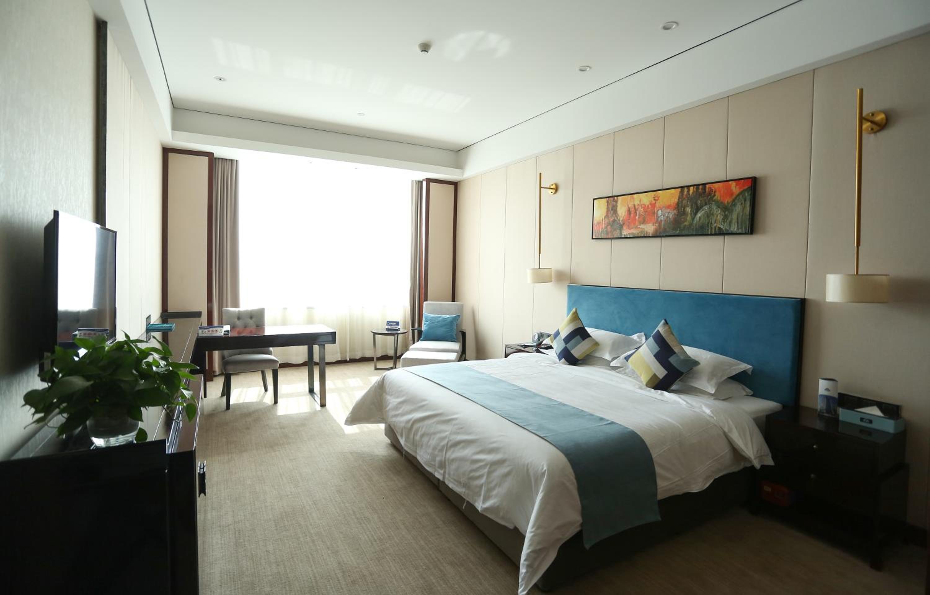 Deluxe King Room - Smoking photo 1