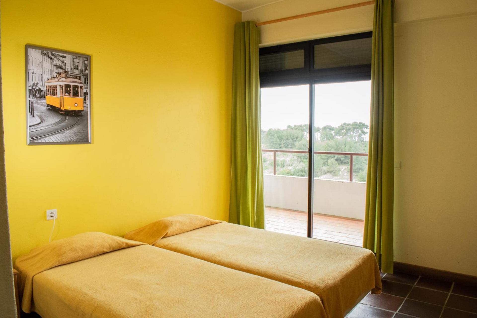 Twin Room - Photo 6
