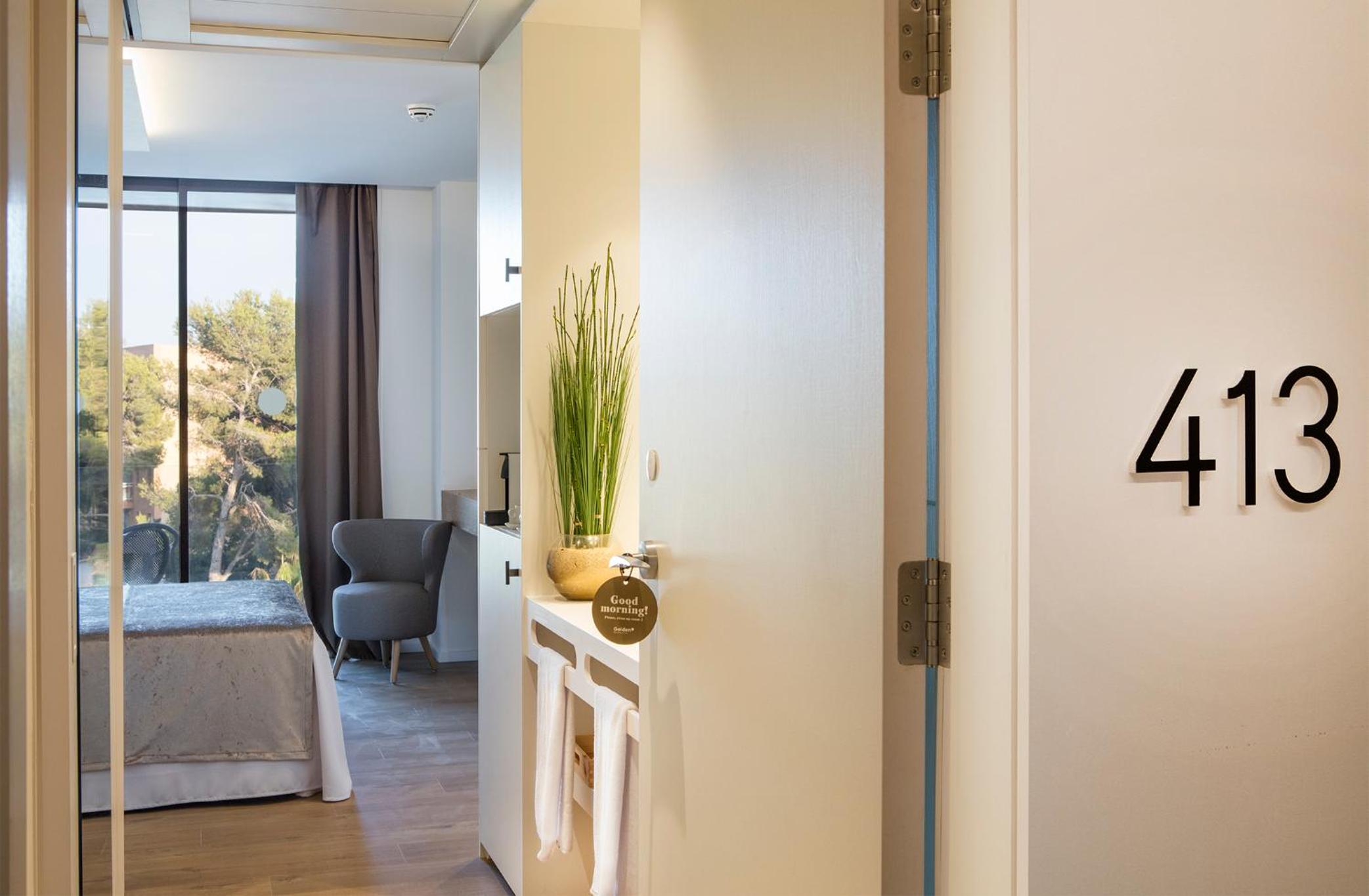 Habitación Doble con Vista a la Piscina