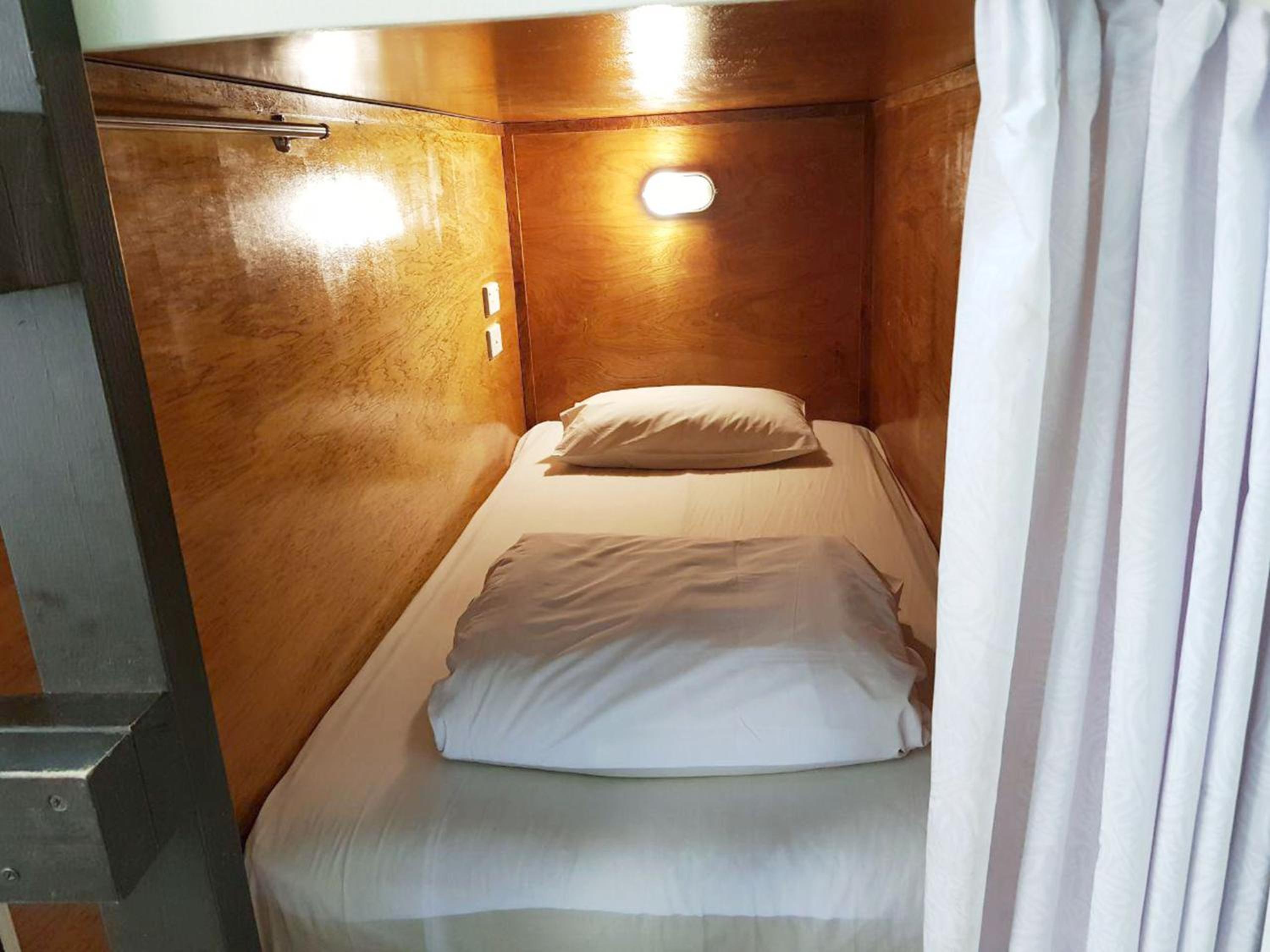 Capsule Beds Room photo 3