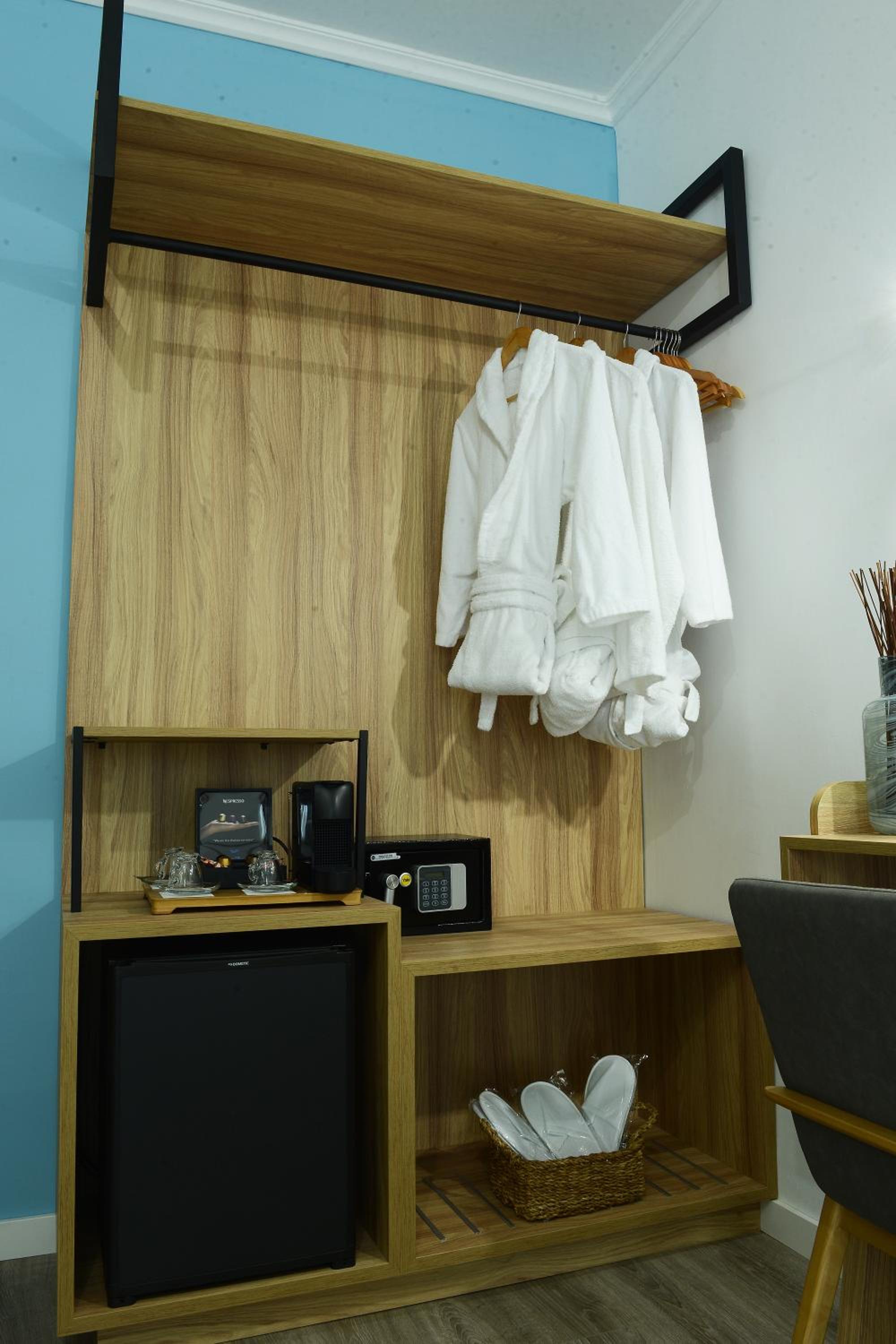 Standard Triple Room - Photo 5