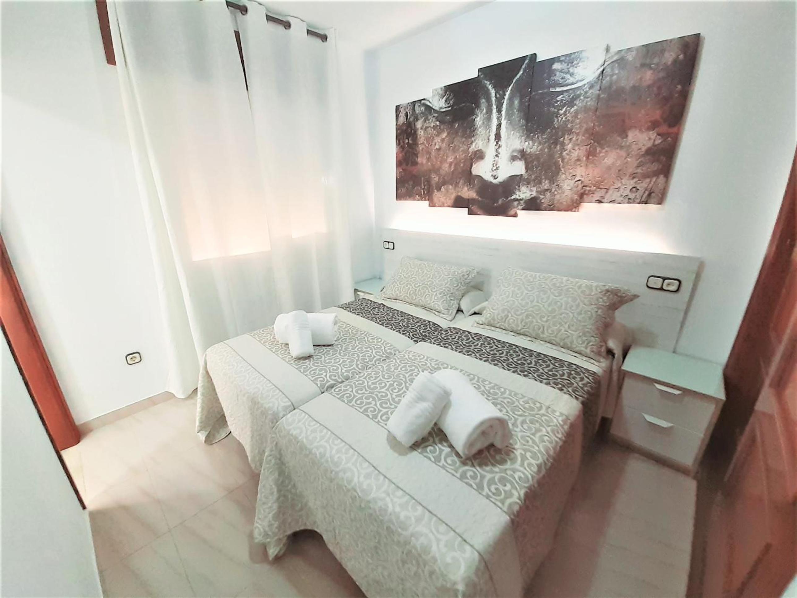 Double or Twin Room - Photo 10