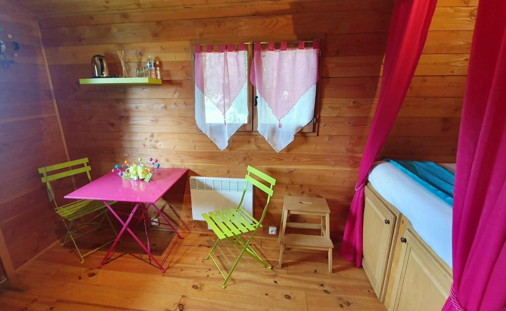 Wooden Caravan photo 3