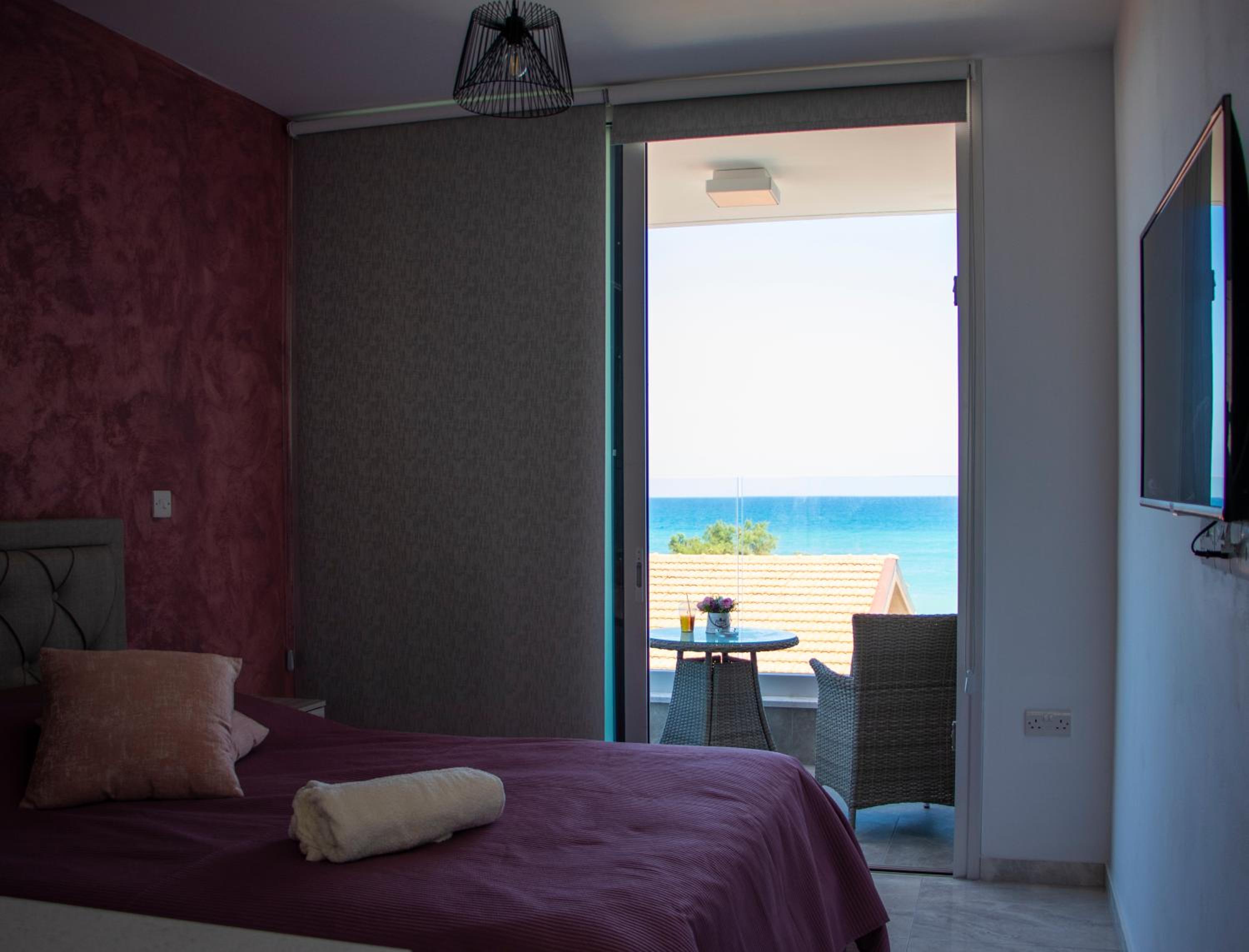 Studio Apartment with Sea View - Photo 9