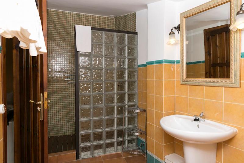 Deluxe Double Room with Extra Bed photo 3