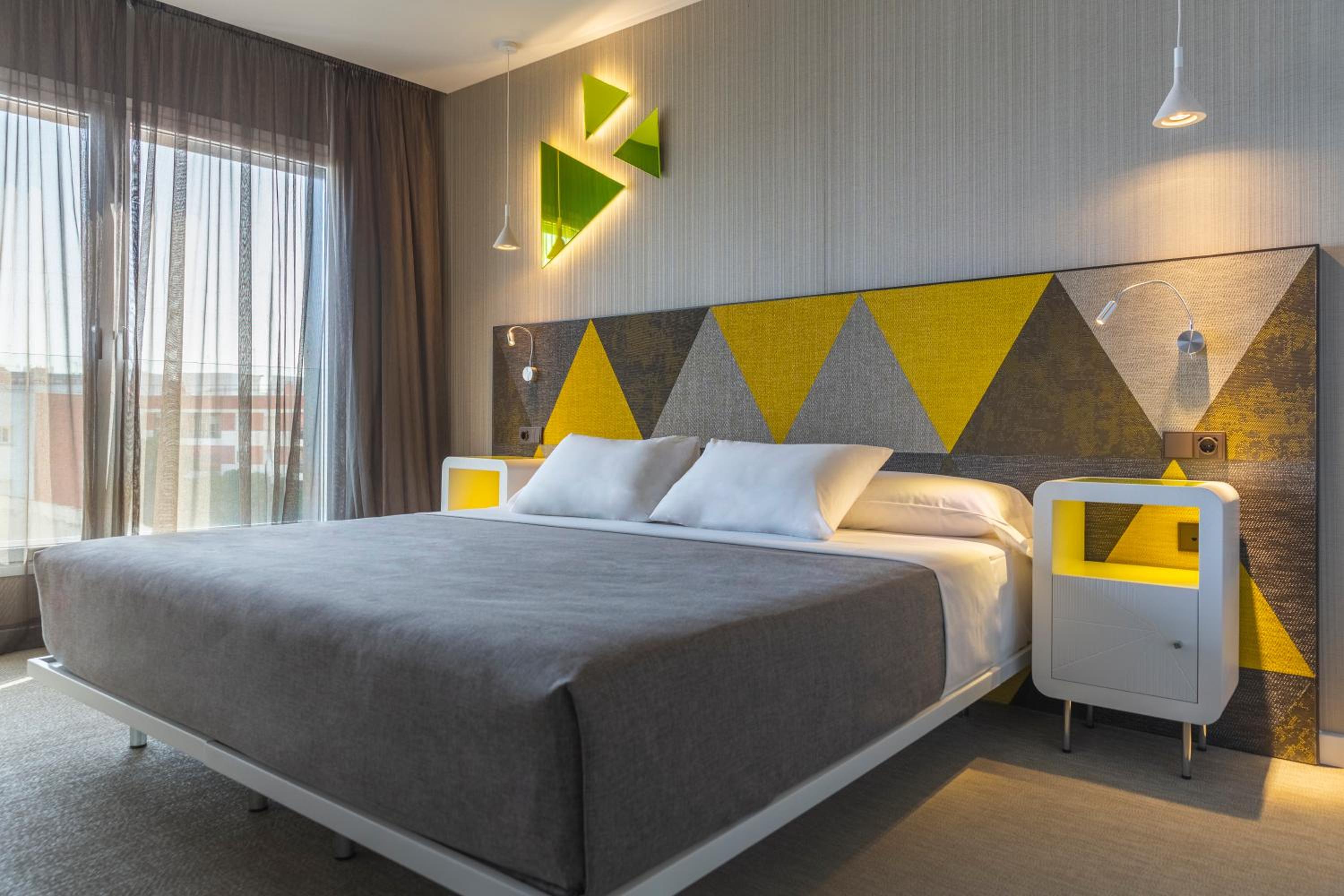 Standard Twin Room with Sofa