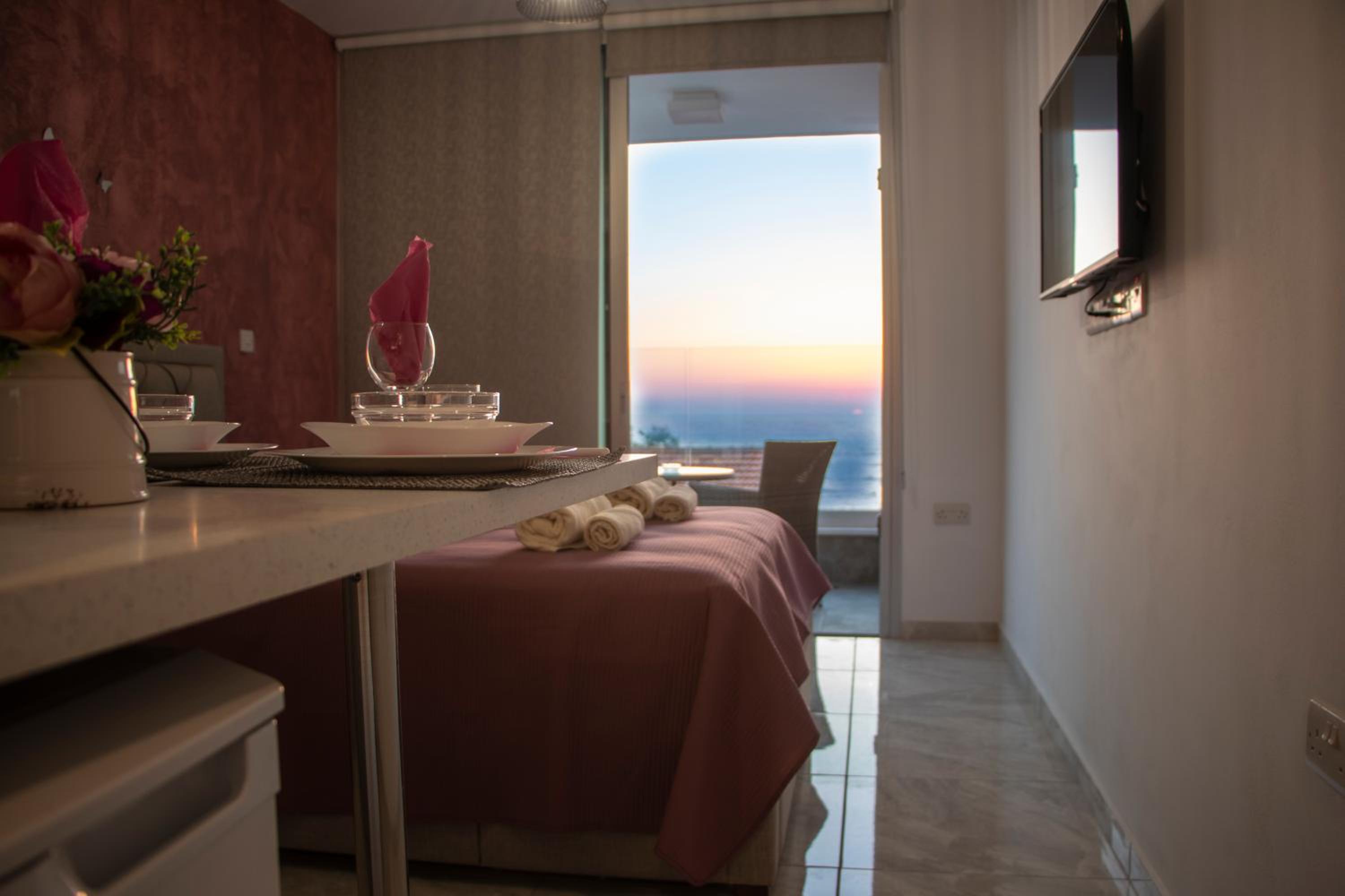 Studio Apartment with Sea View - Photo 8