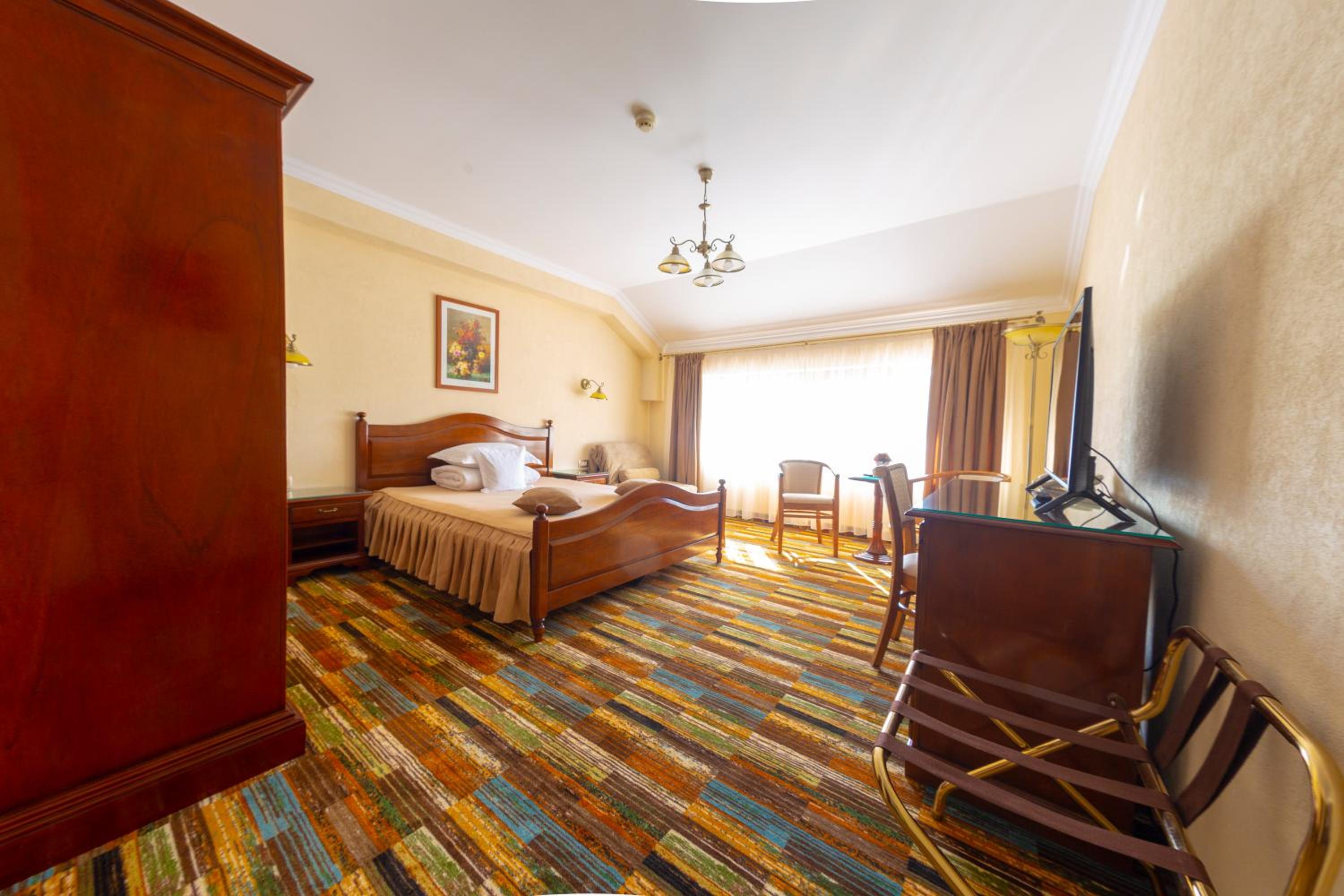 Deluxe Double Room - Photo 4