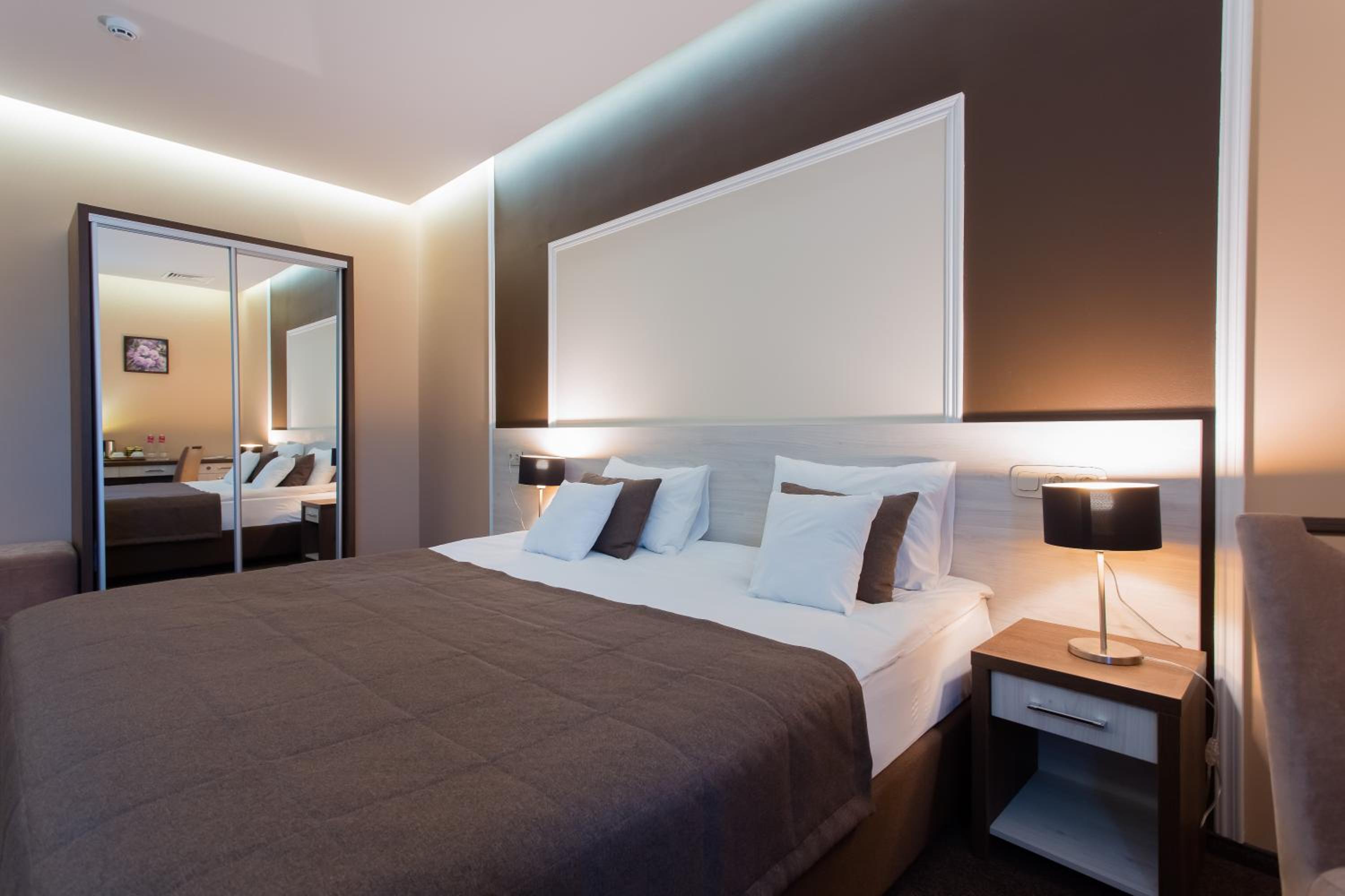 Superior Room in Villa with Garden View and Access to the Spa photo 3